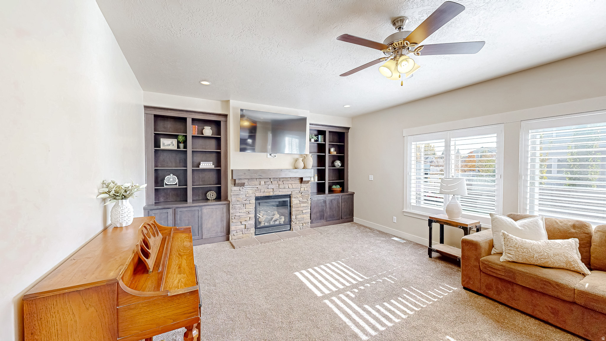 QUAIL BROOK ESTATES - Residential