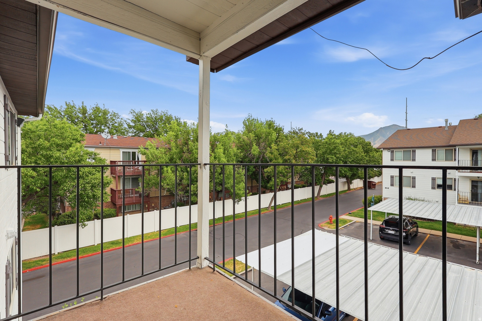 BRISTLE PINES - Residential