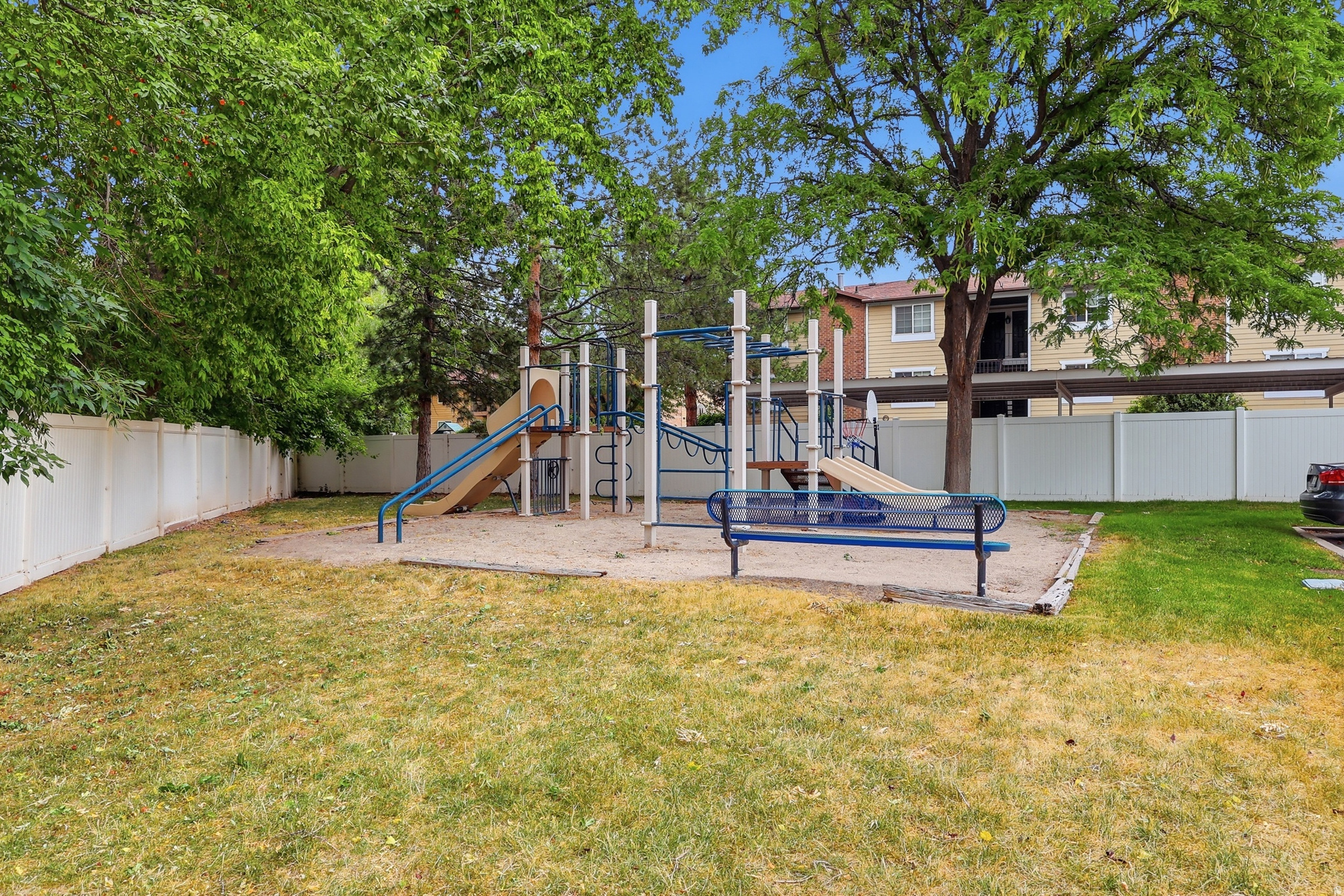 BRISTLE PINES - Residential