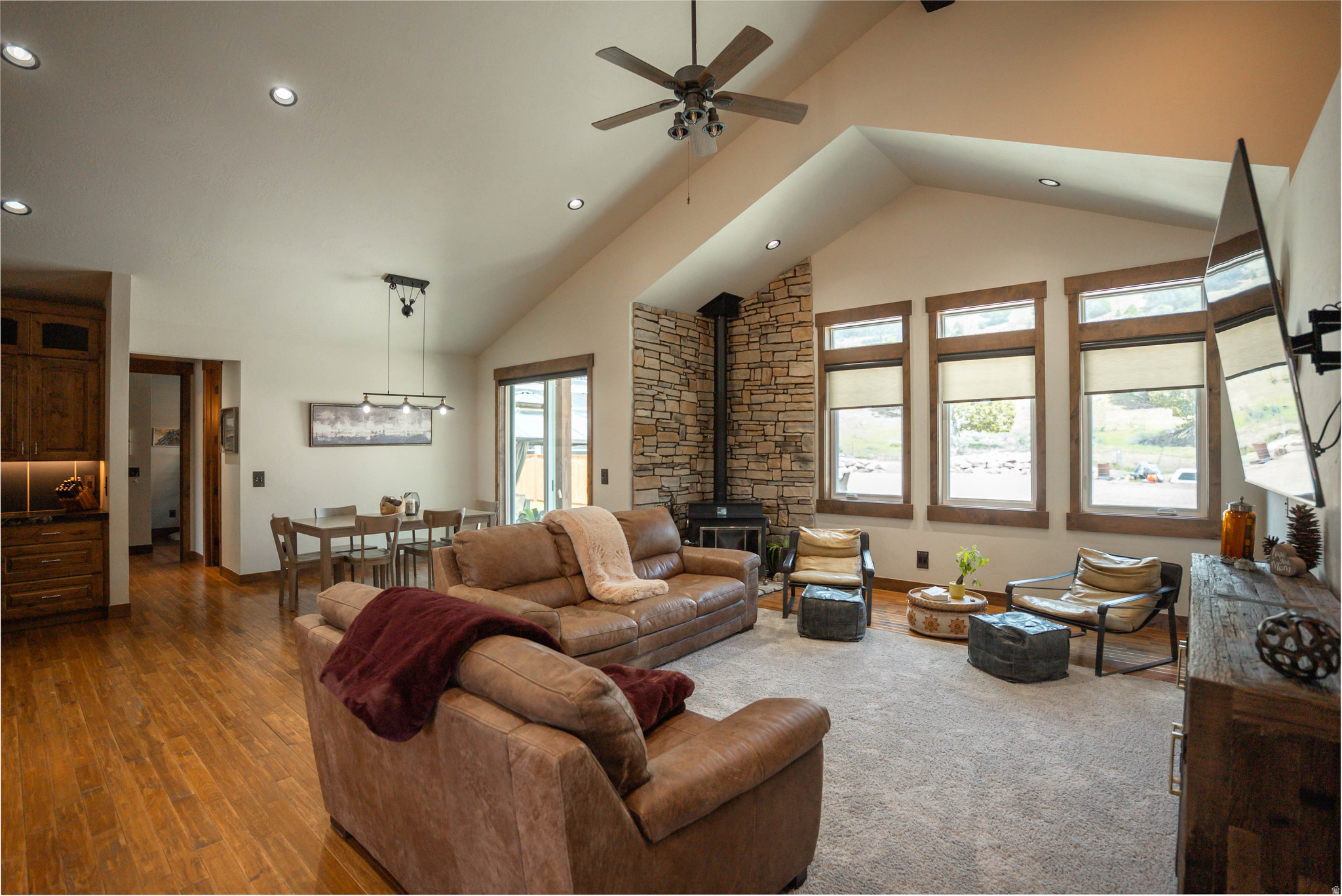 COTTONWOOD CANYON - Residential