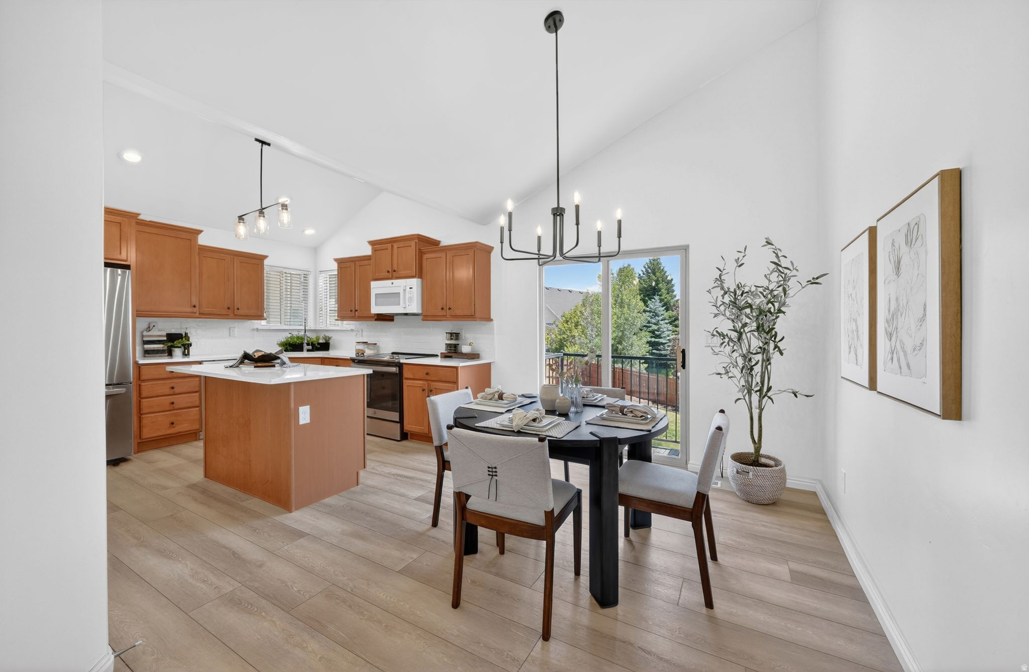 HARVEST HOMES / TRAVERSE MOUNTAIN - Residential