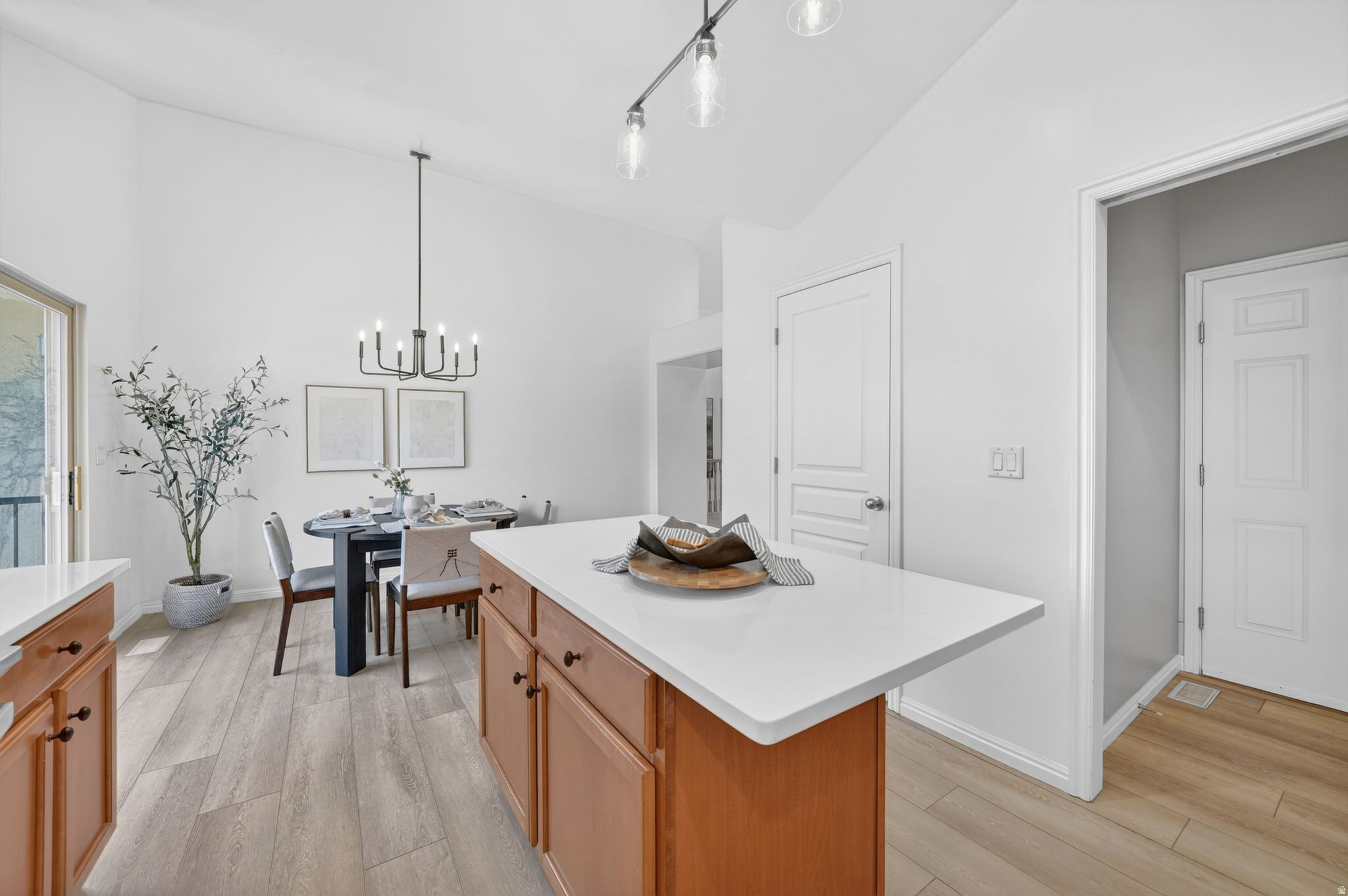 HARVEST HOMES / TRAVERSE MOUNTAIN - Residential