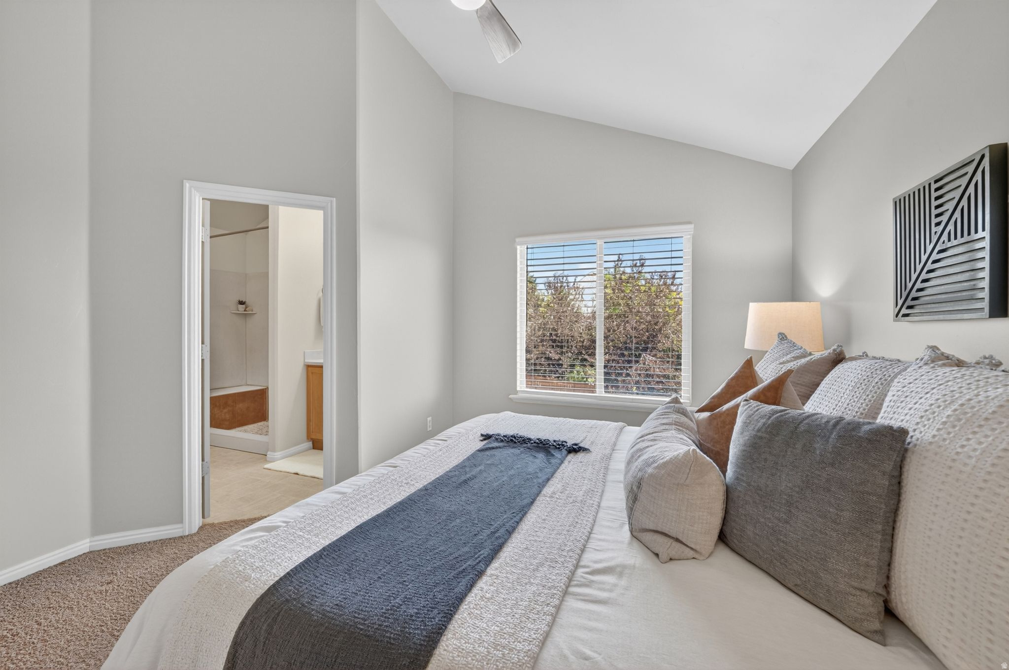 HARVEST HOMES / TRAVERSE MOUNTAIN - Residential
