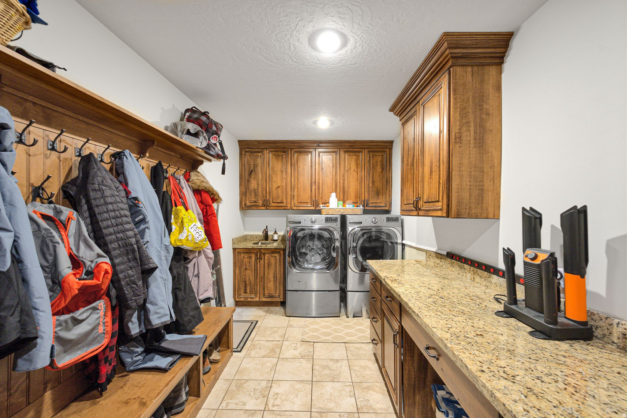 DORCHESTER POINTE PLAT B PUD - Residential