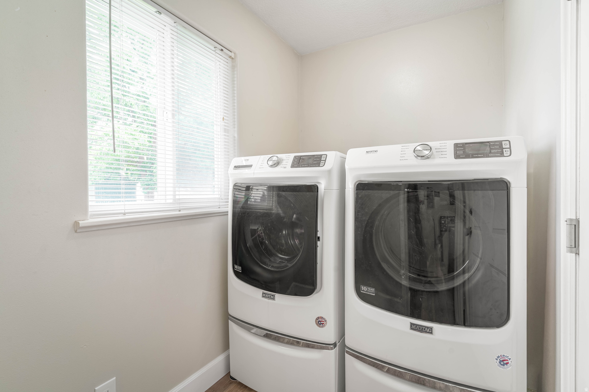 MEADOW BROOK - Residential