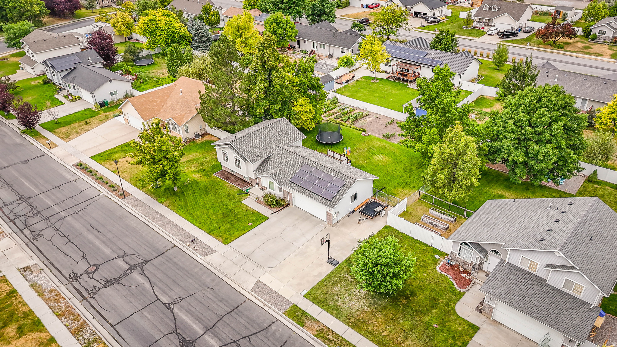 MEADOW BROOK - Residential