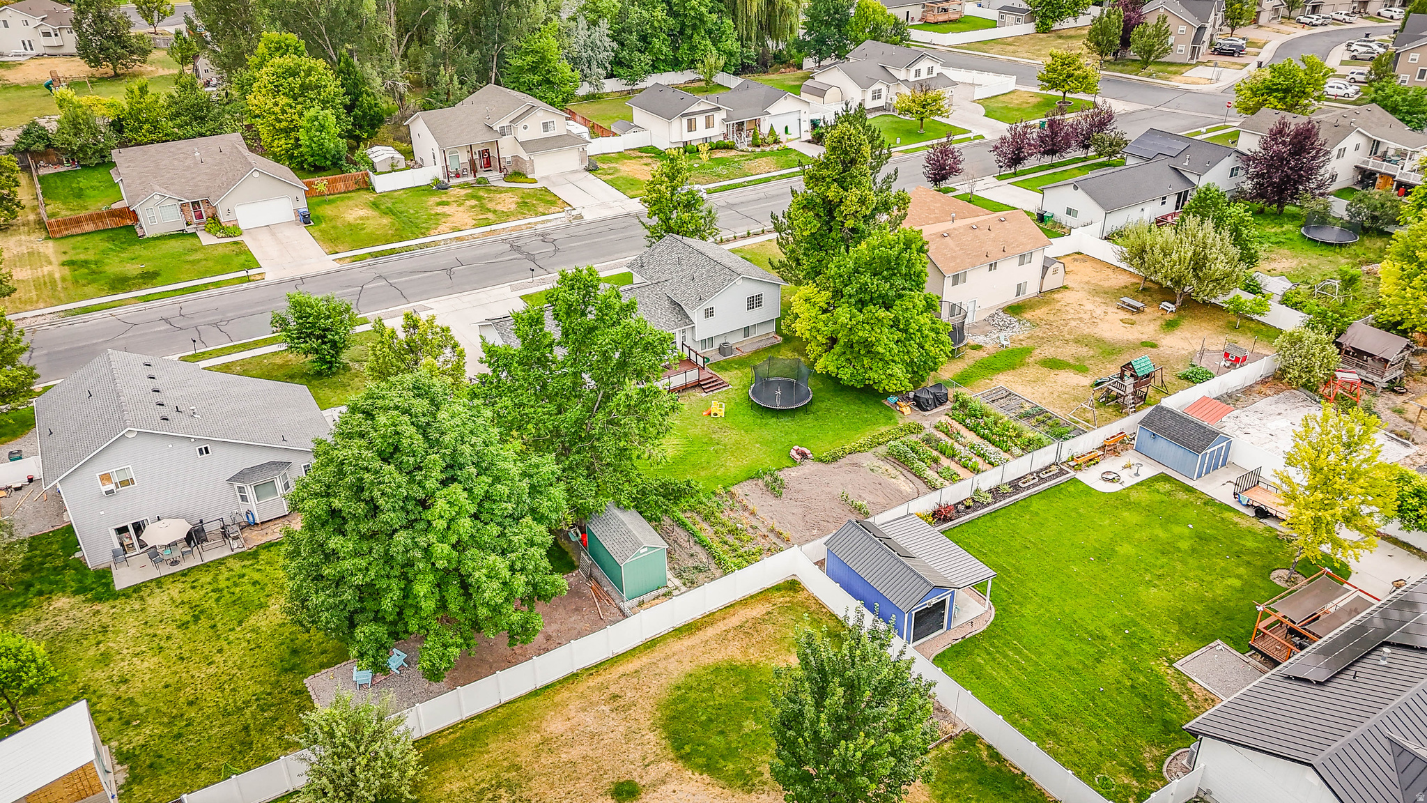 MEADOW BROOK - Residential