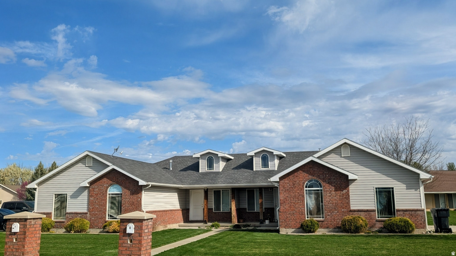 CREAMERY HOLLOW - Residential