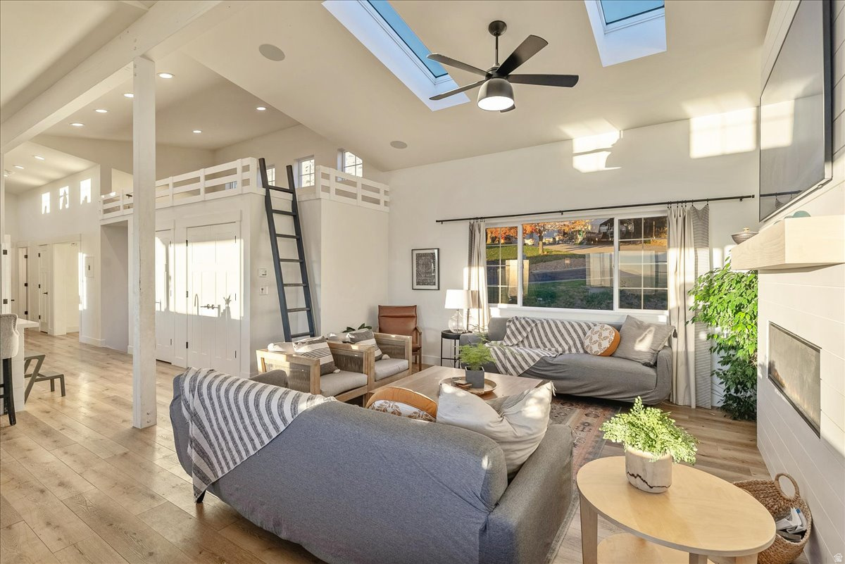 SPRING OAKS, PLAT F - Residential