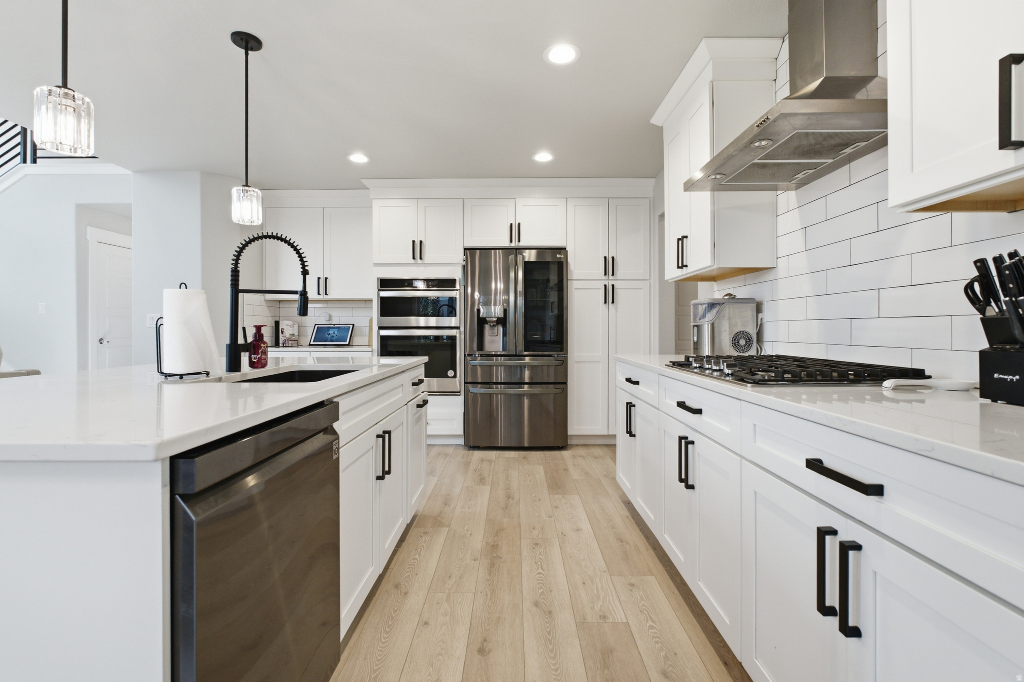 MOUNTAIN RIDGE - Residential