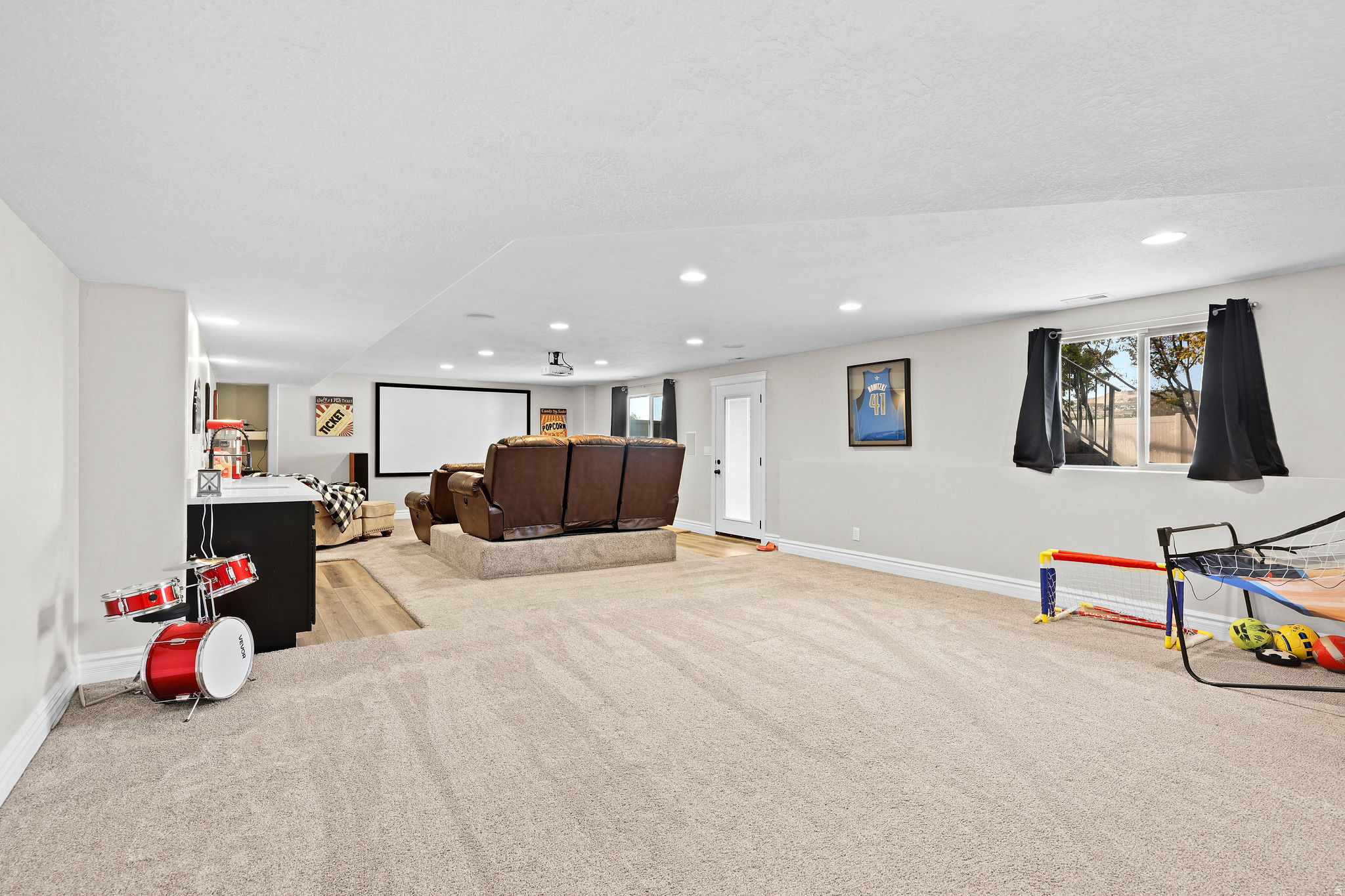 FOX MEADOWS - Residential