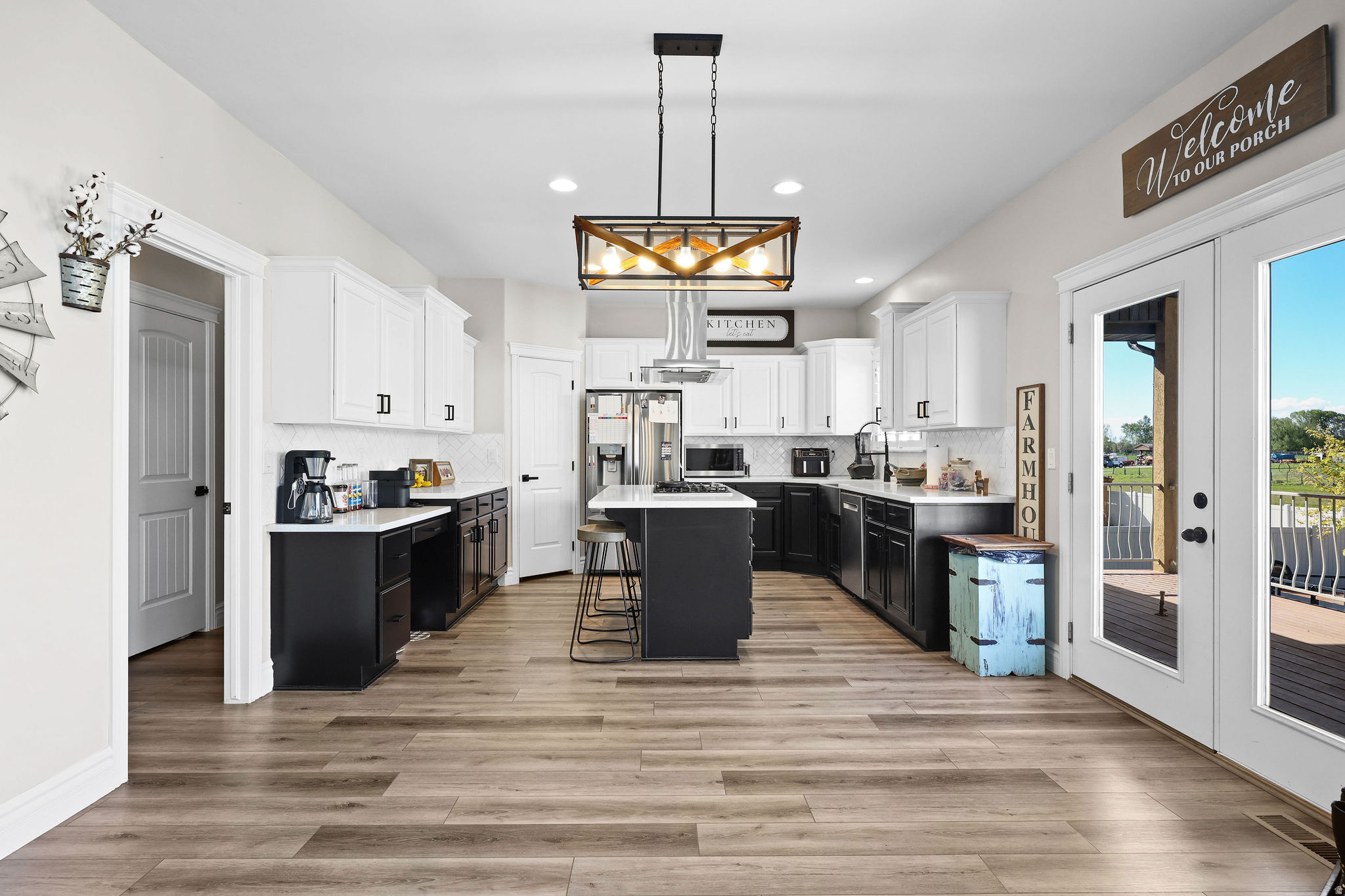 FOX MEADOWS - Residential