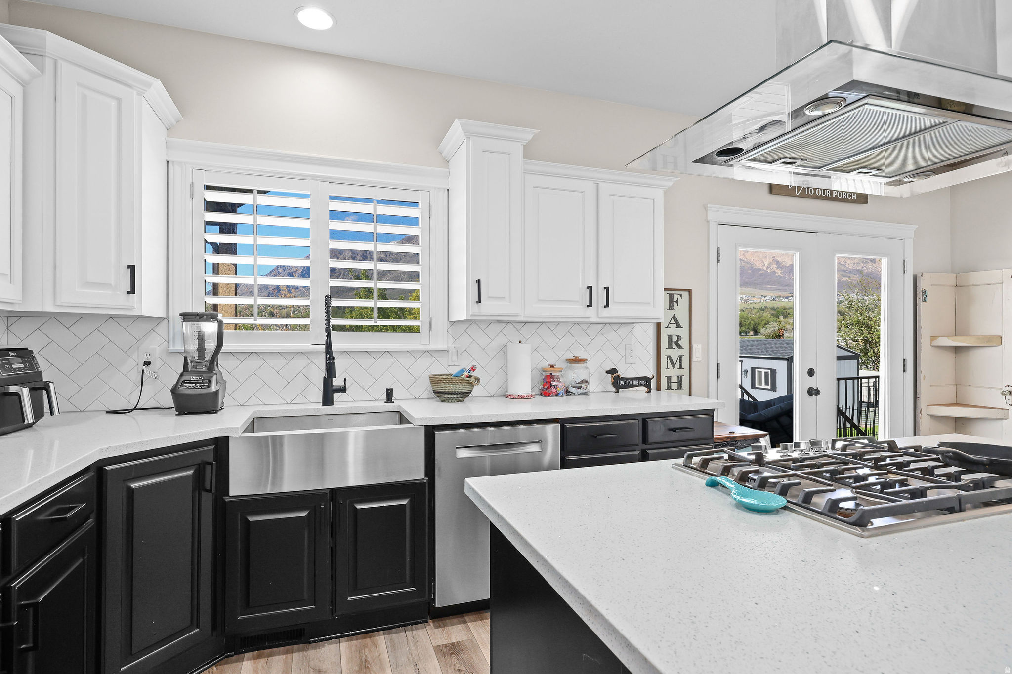 FOX MEADOWS - Residential