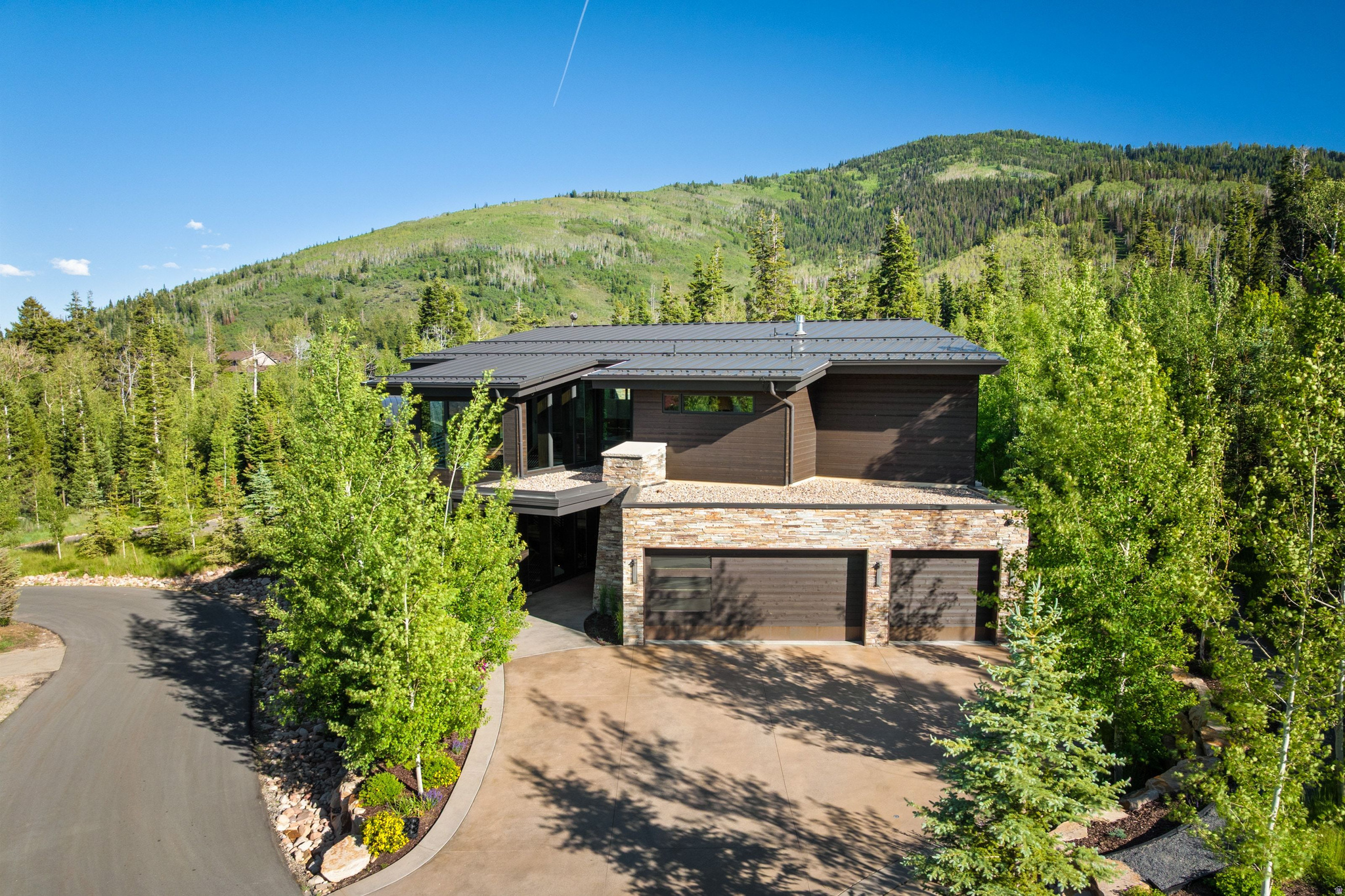 ASPEN CREEK CROSSING - Residential