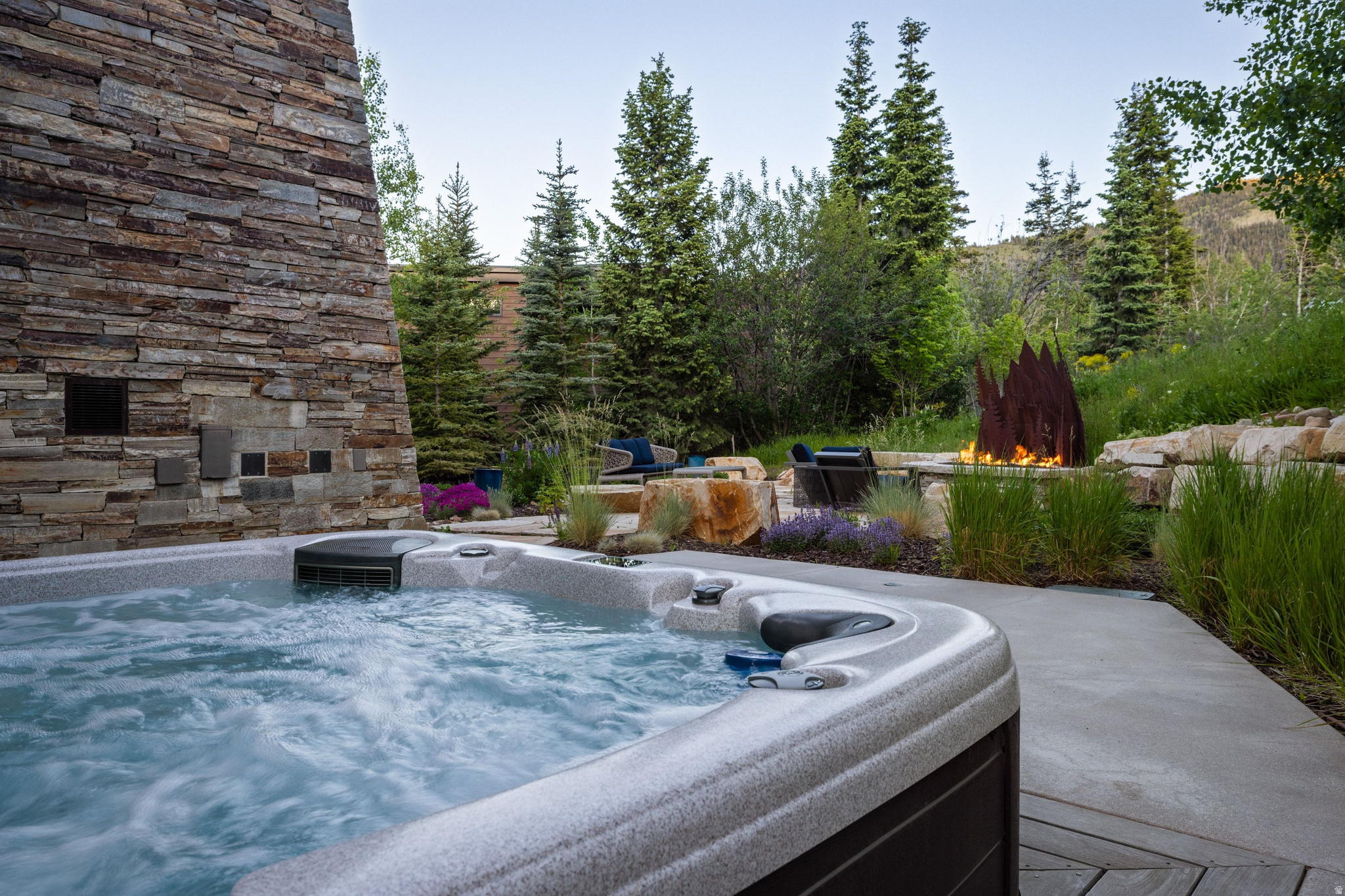 ASPEN CREEK CROSSING - Residential