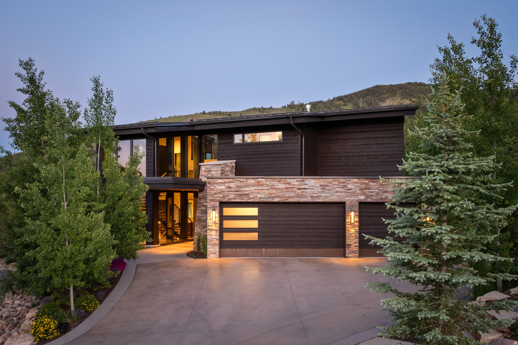 ASPEN CREEK CROSSING - Residential