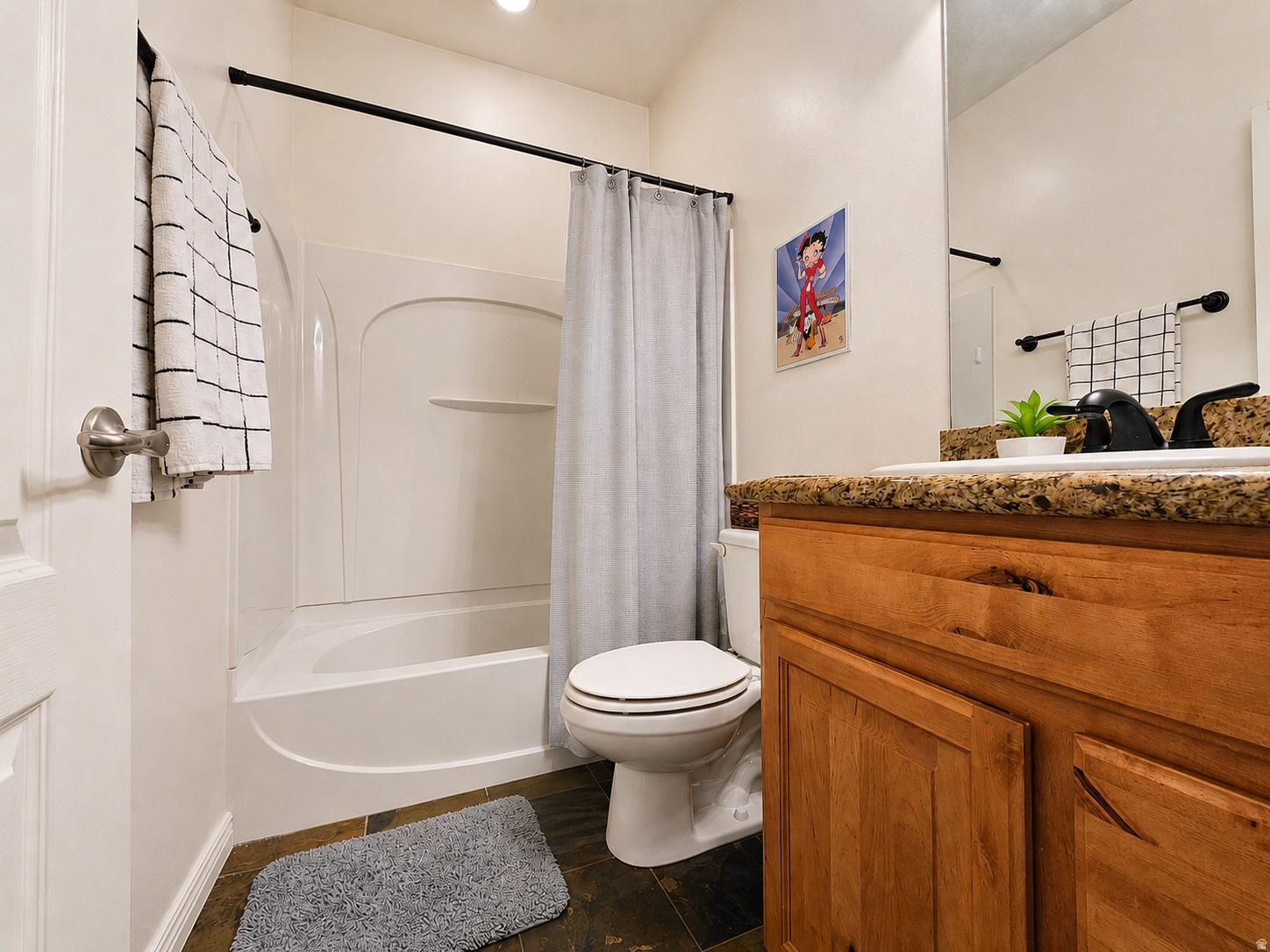 ROCKWELL CONDO - Residential