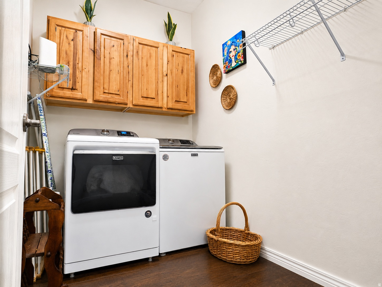ROCKWELL CONDO - Residential