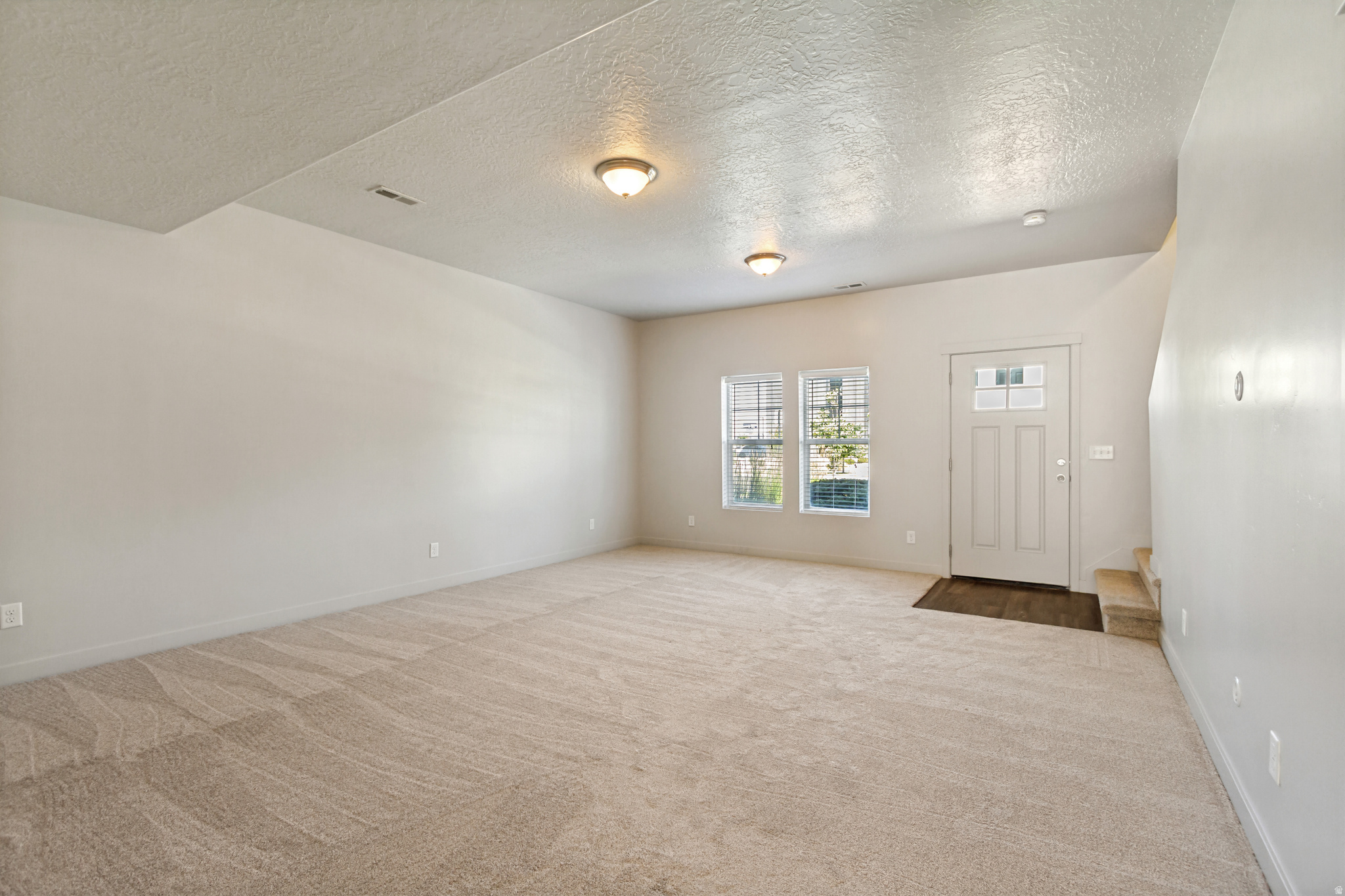 EDGEWATER - Residential