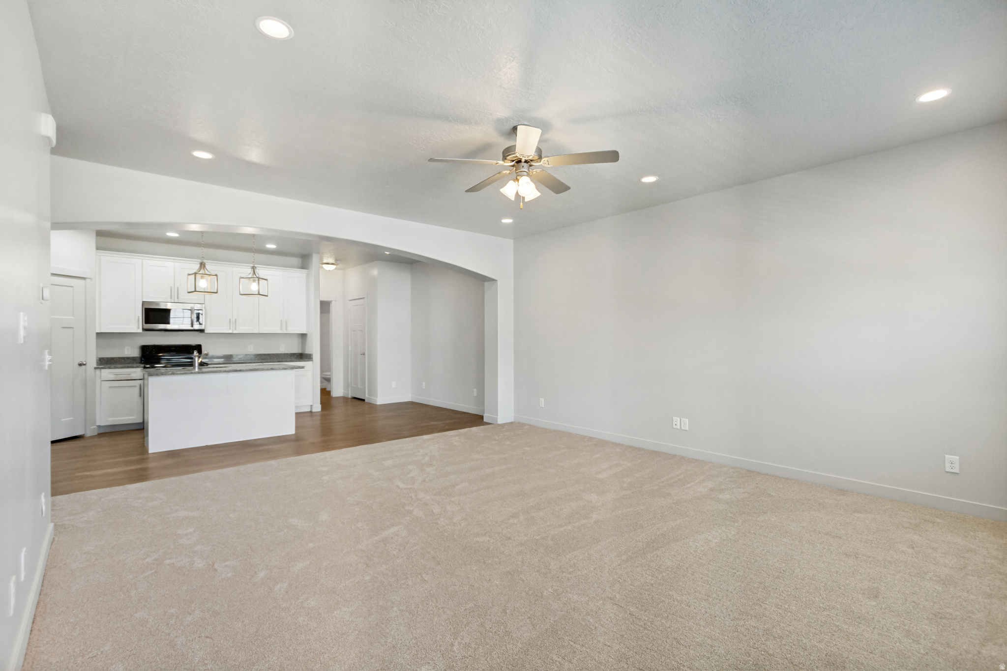 EDGEWATER - Residential