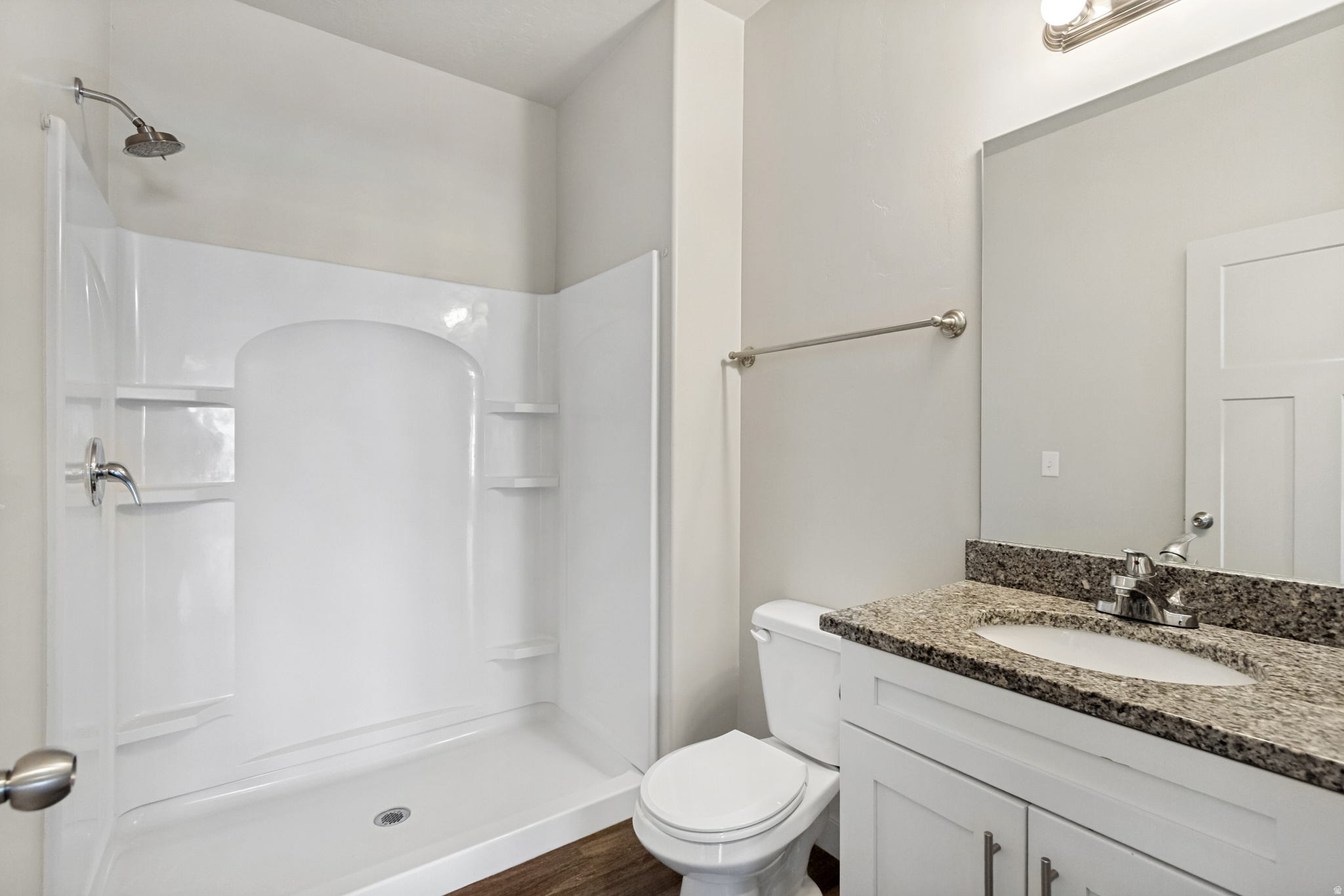 EDGEWATER - Residential