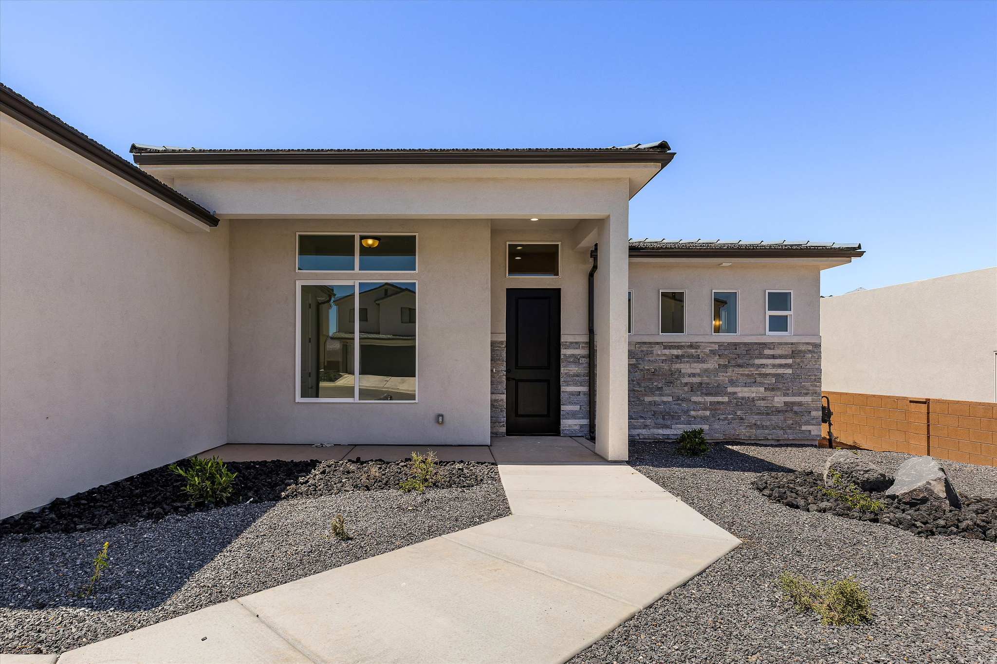 HURRICANE VIEWS - Residential