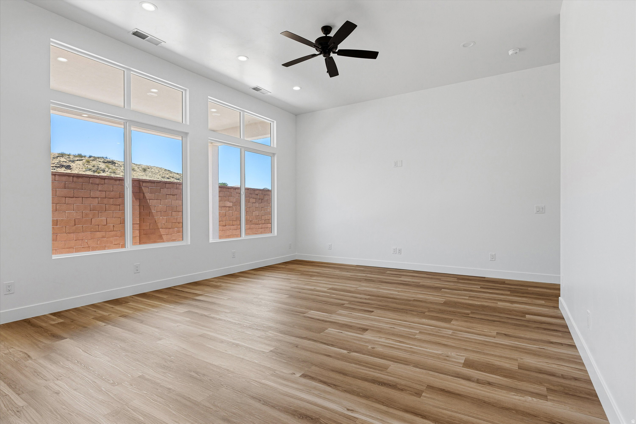 HURRICANE VIEWS - Residential