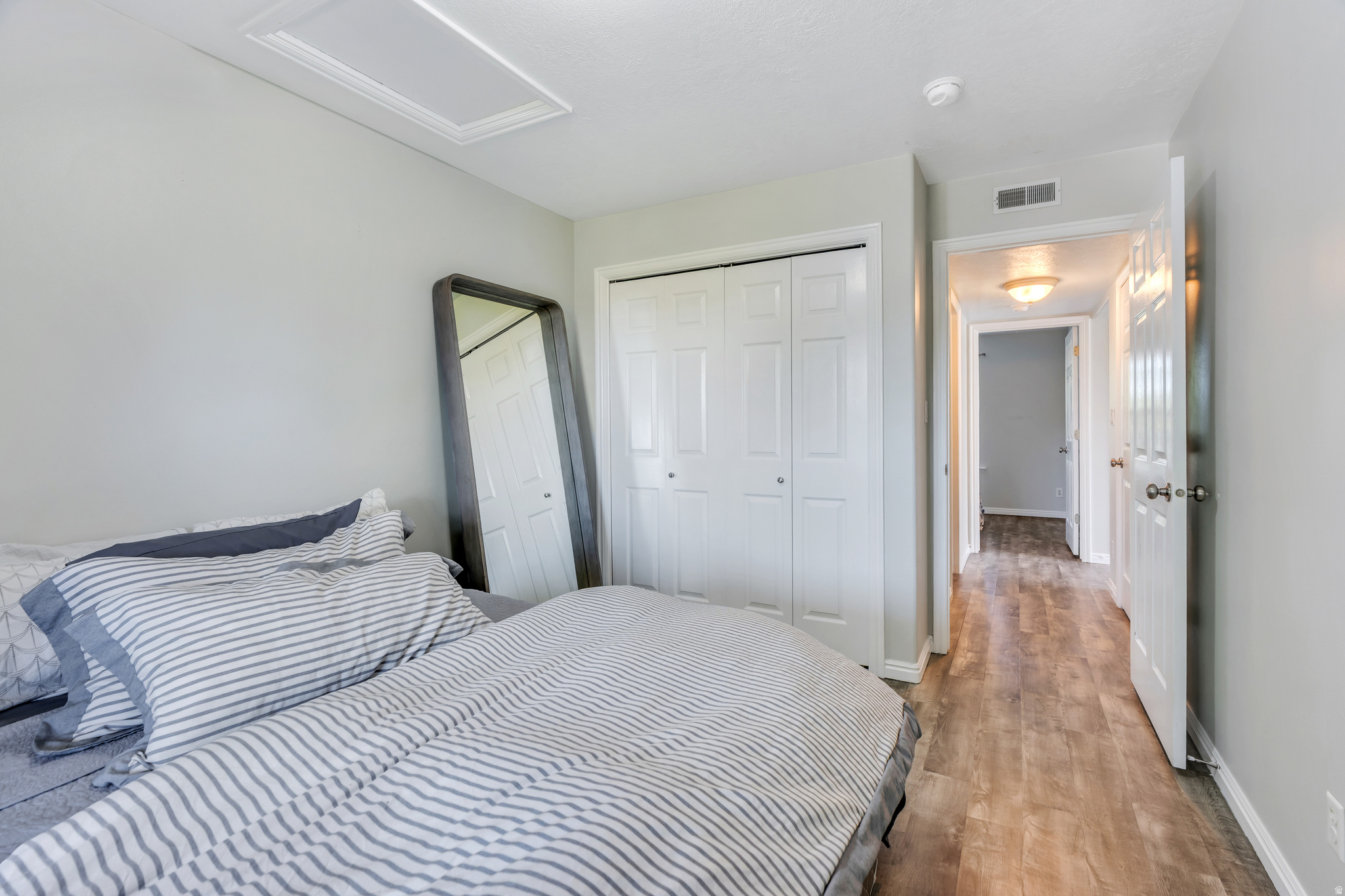 PENNYLANE CONDO - Residential
