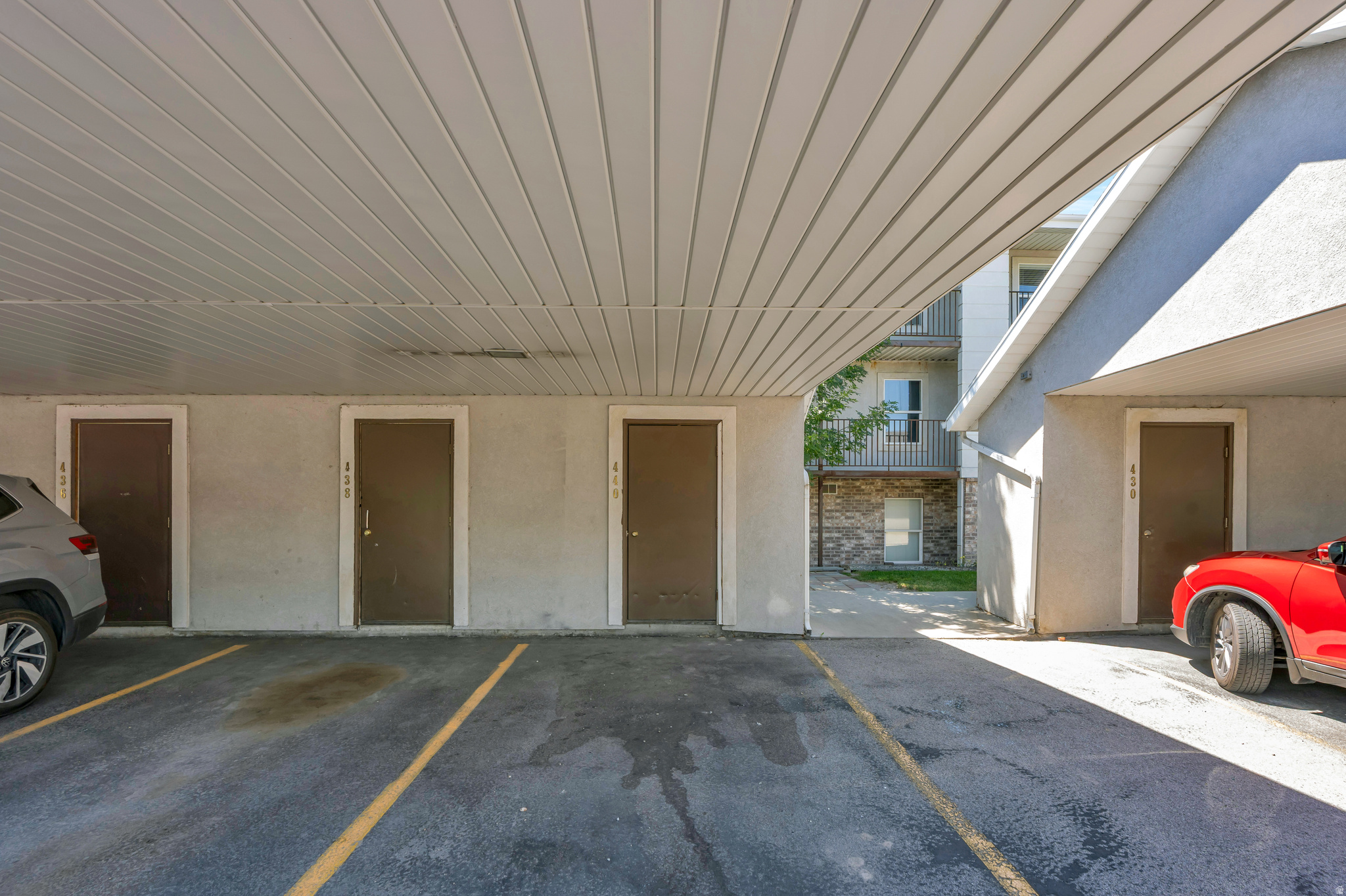 PENNYLANE CONDO - Residential