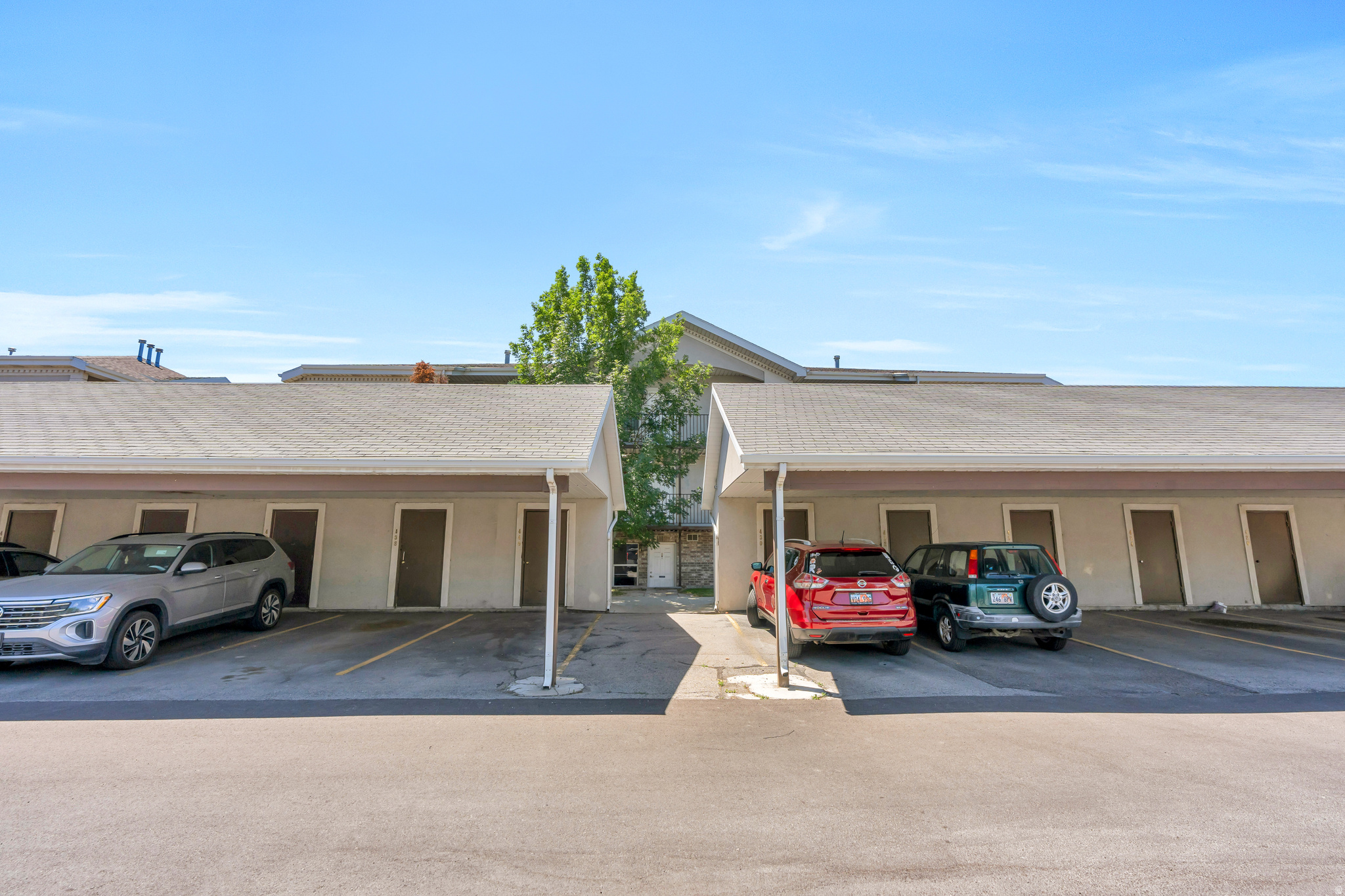 PENNYLANE CONDO - Residential