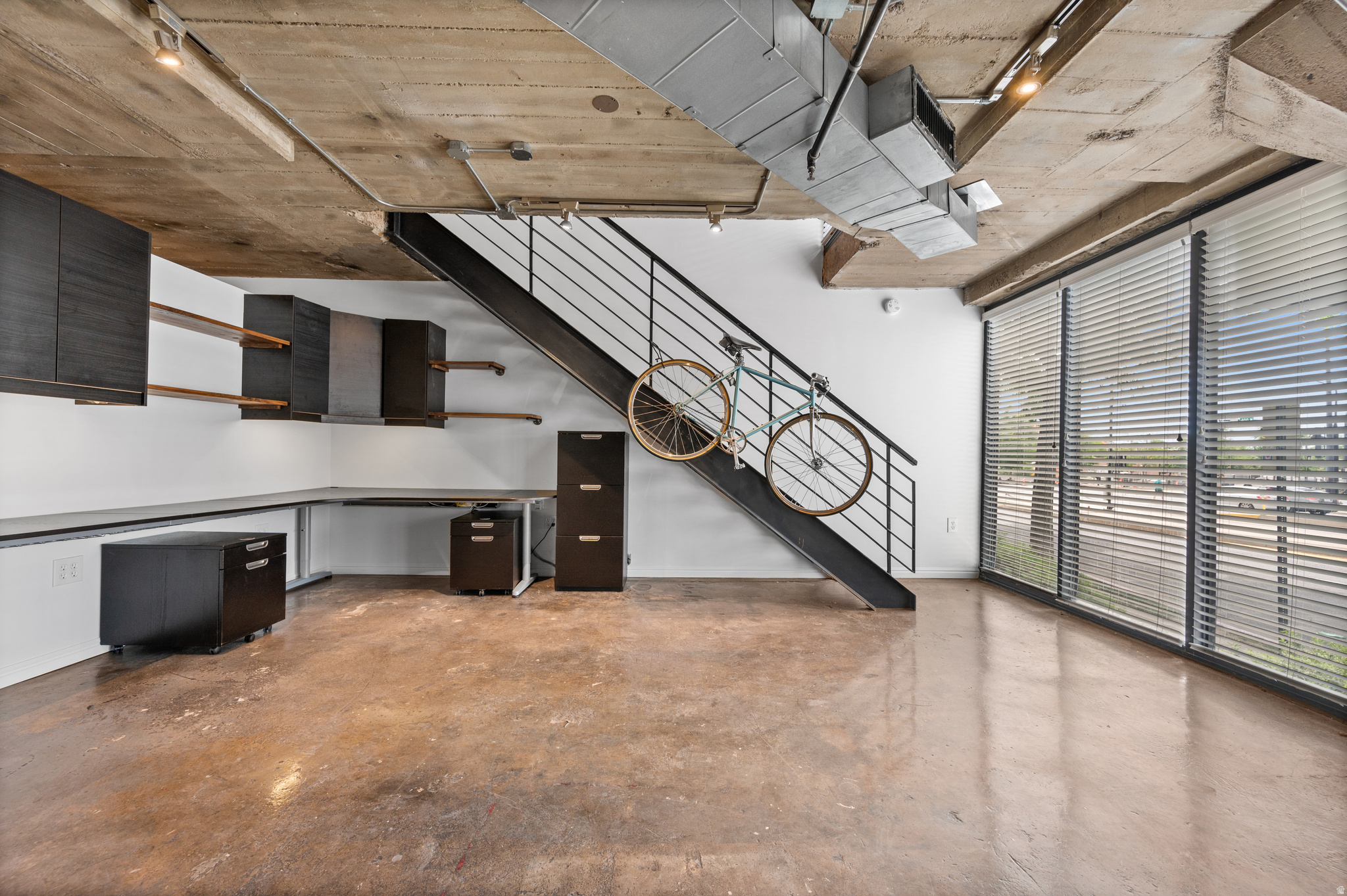 DAKOTA LOFTS - Residential