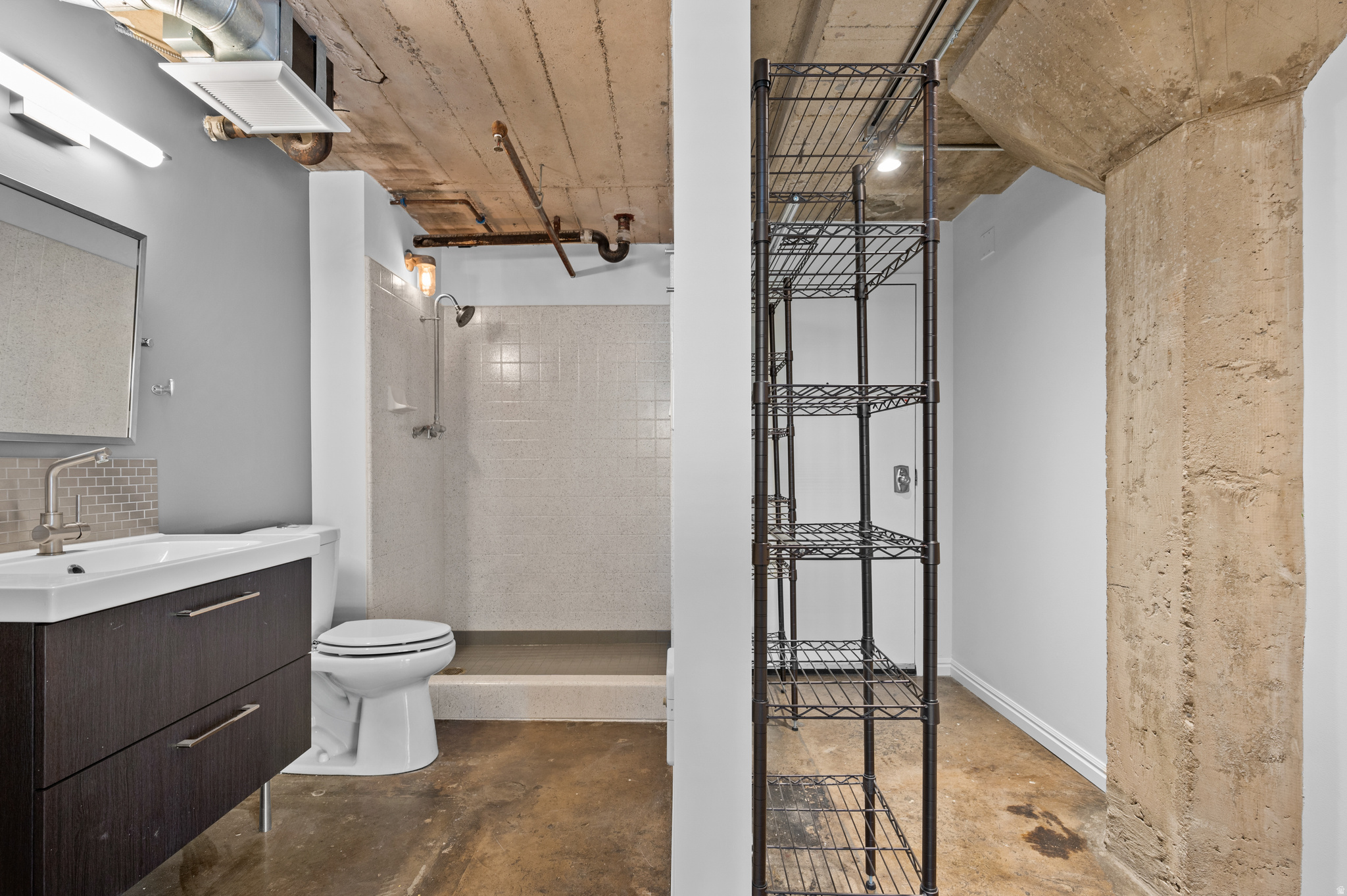 DAKOTA LOFTS - Residential