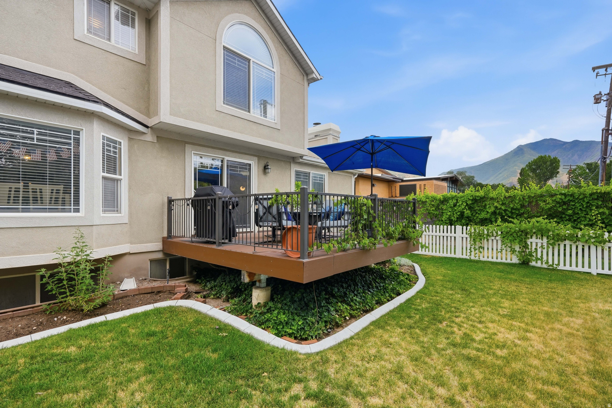CANYON RIM - Residential