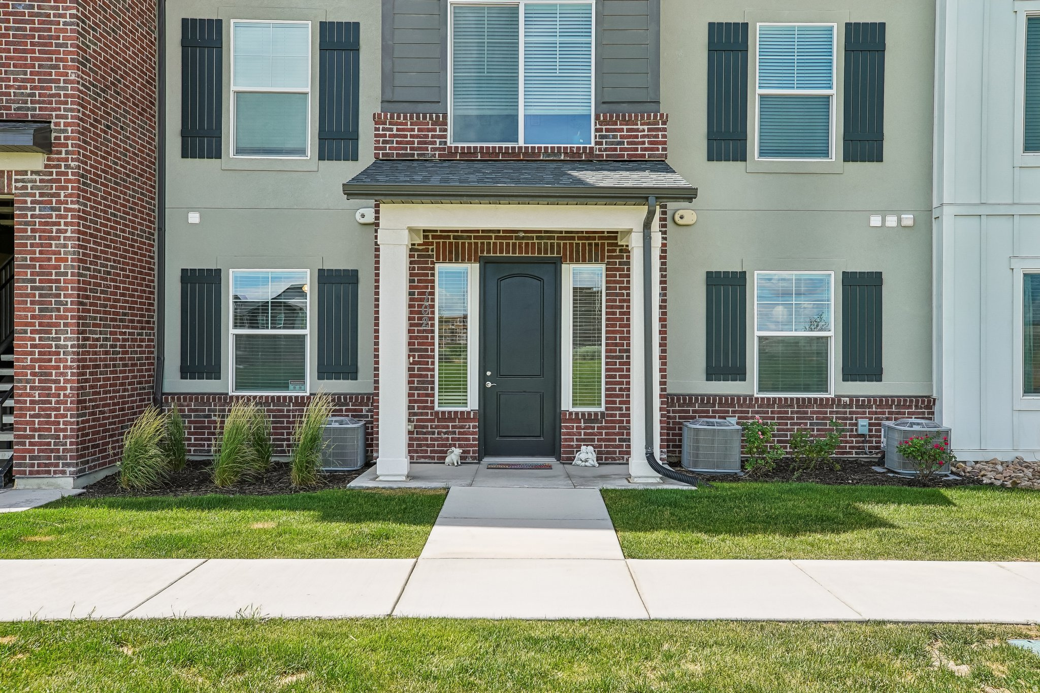 MOUNTAIN RIDGE - Residential