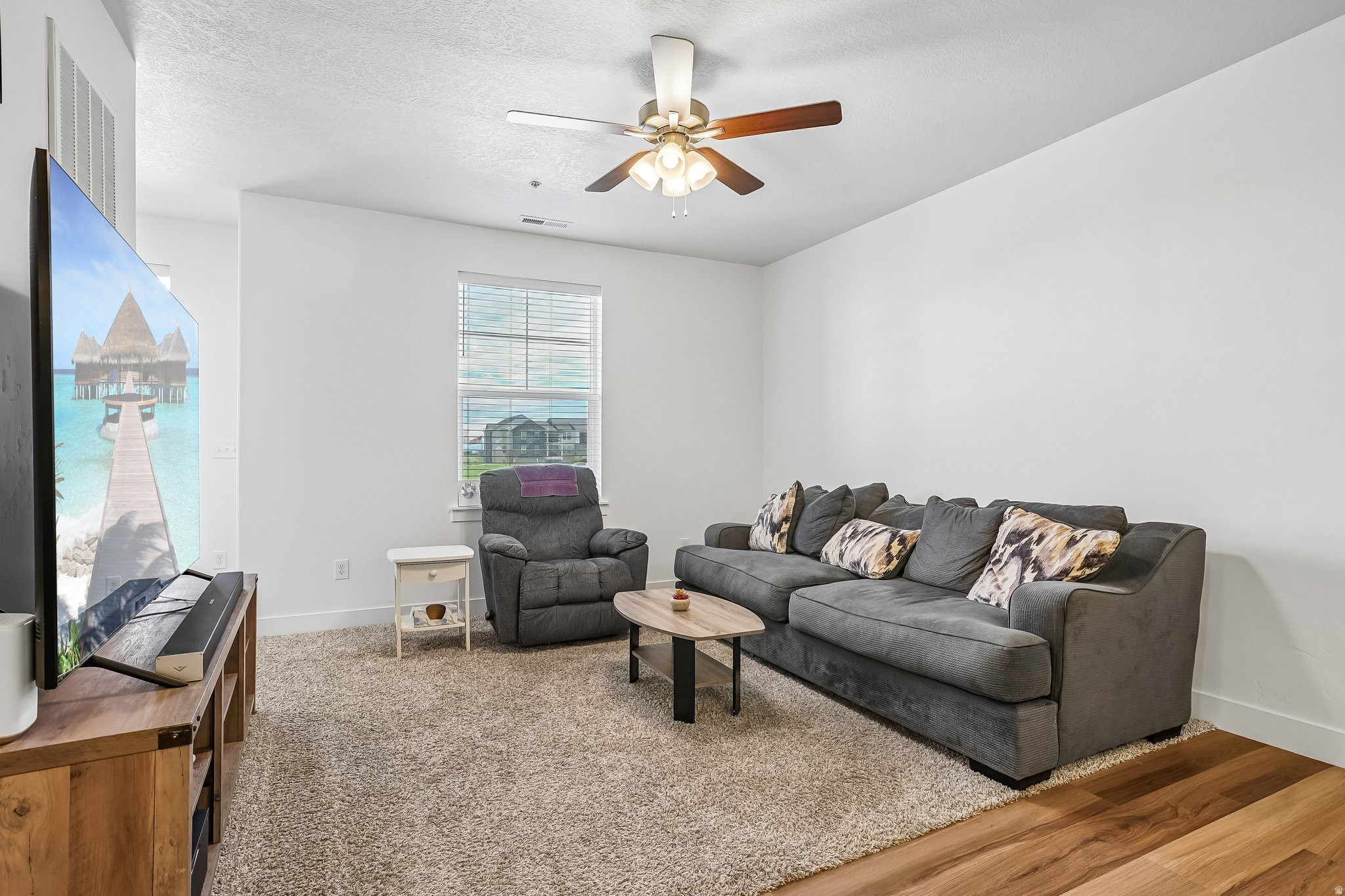 MOUNTAIN RIDGE - Residential