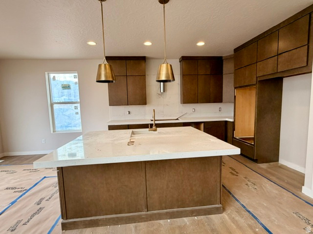CANYON POINT - Residential