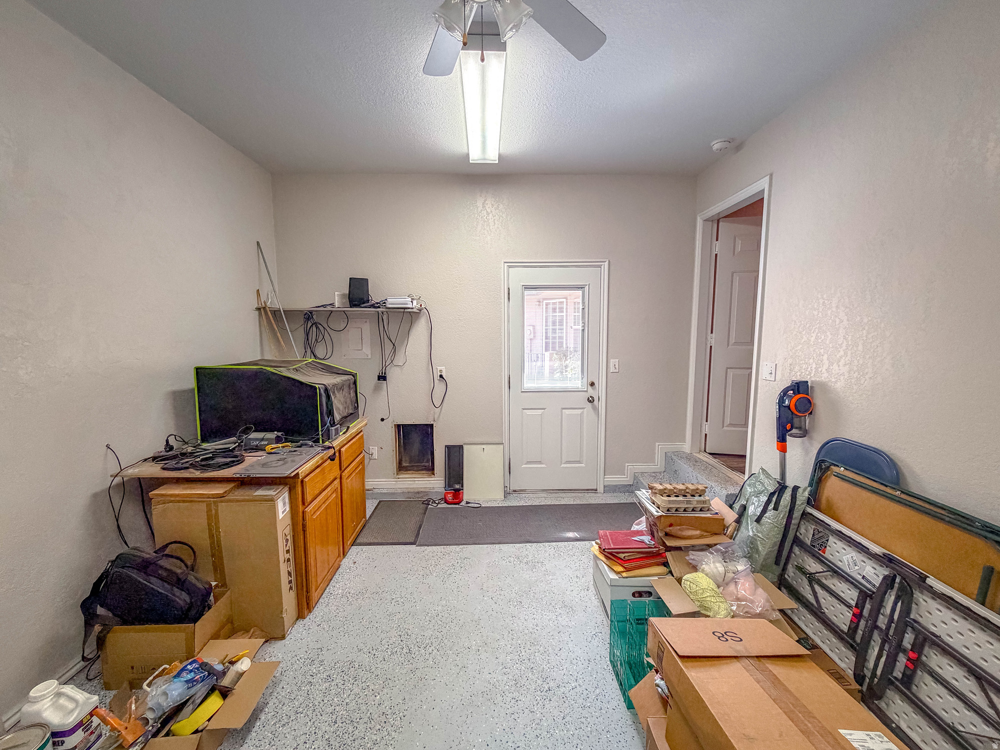 BLOOMINGTON HILLS - Residential