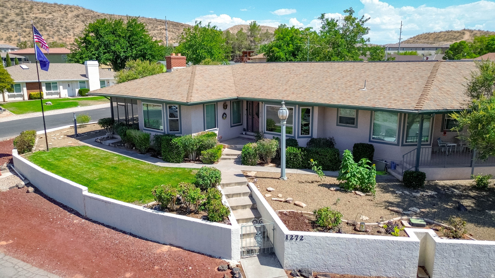 BLOOMINGTON HILLS - Residential
