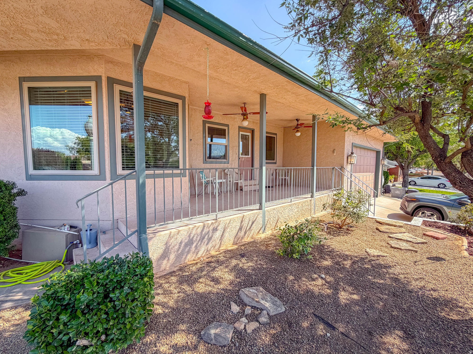 BLOOMINGTON HILLS - Residential