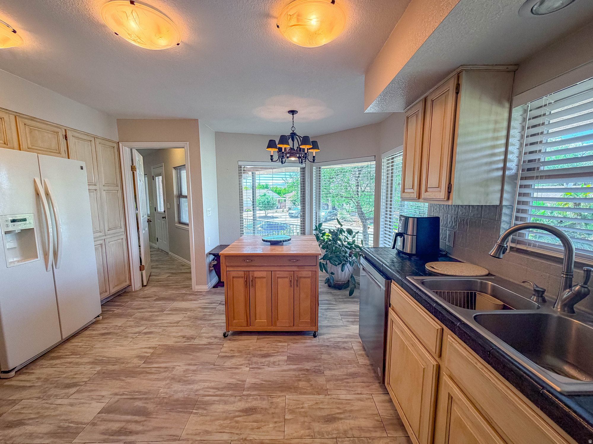 BLOOMINGTON HILLS - Residential