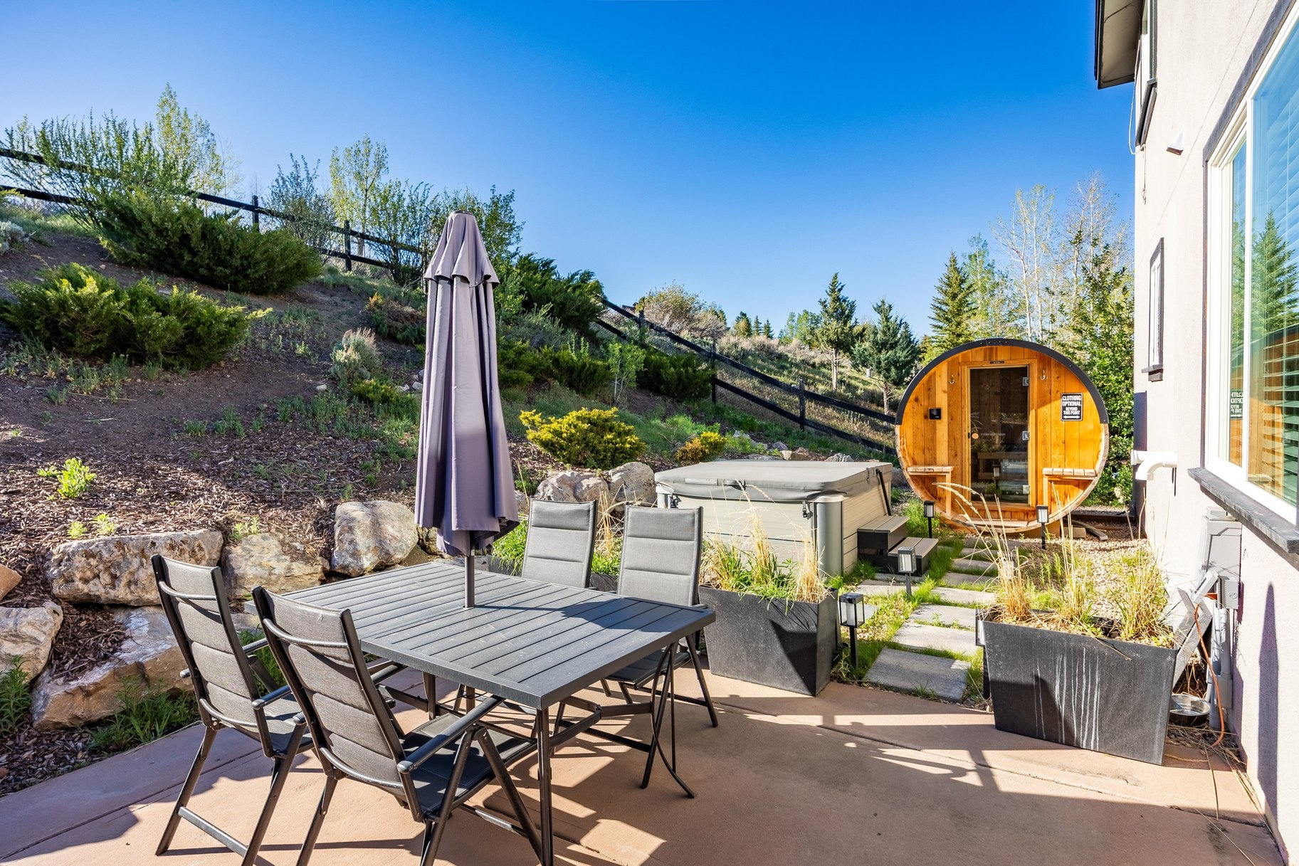 TRAILSIDE AREA - Residential