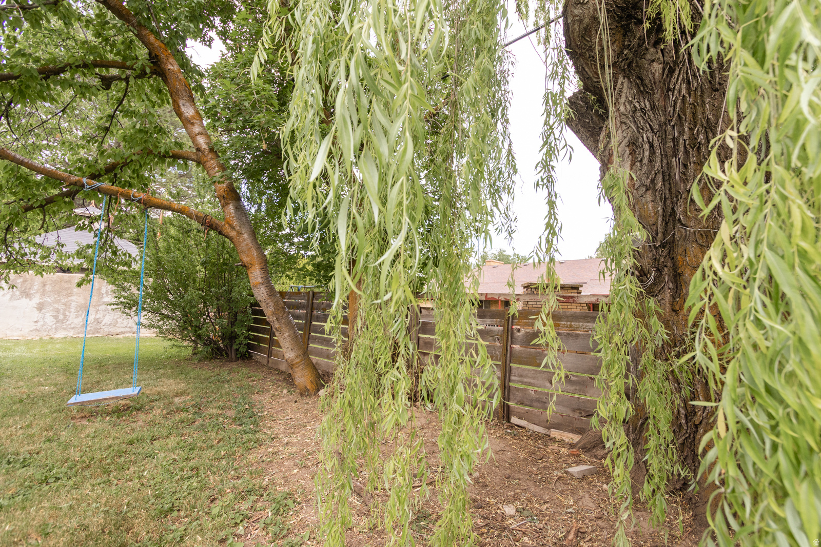 EAST LYNN - Residential