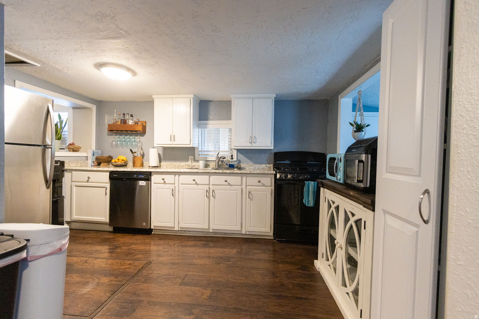EAST LYNN - Residential