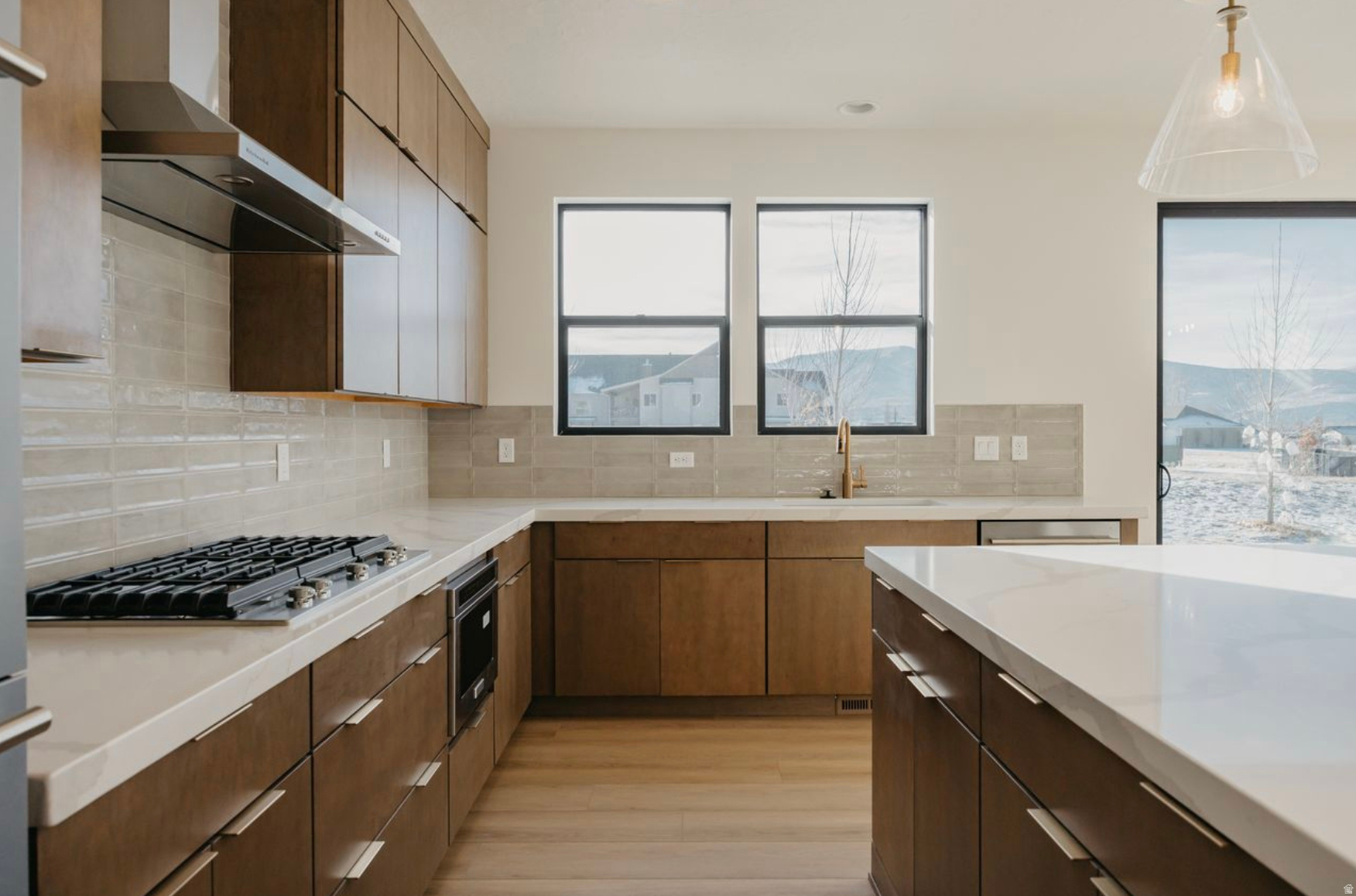 THE CROSSINGS - Residential
