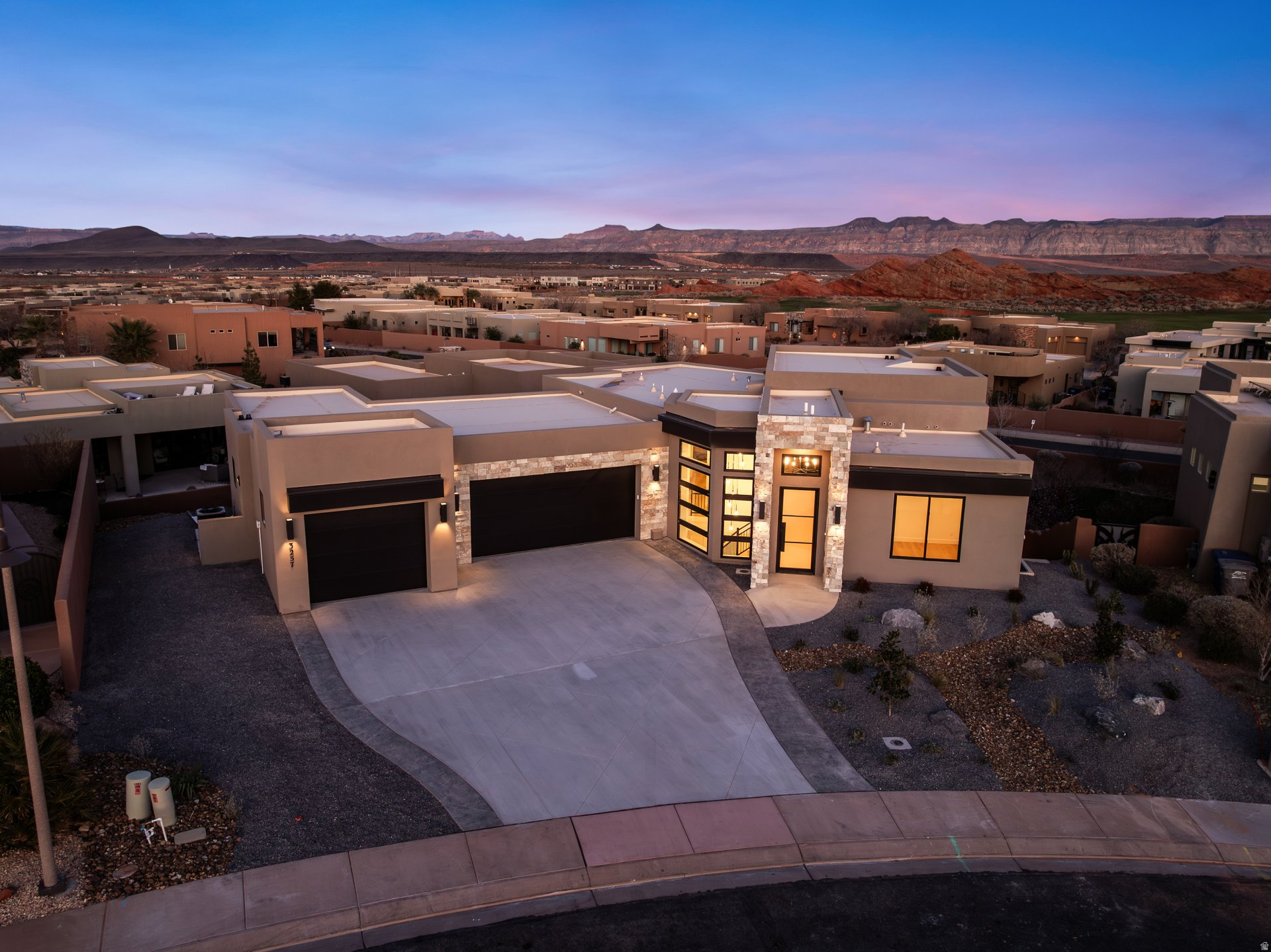 DUNES AT SAND HOLLOW - Residential