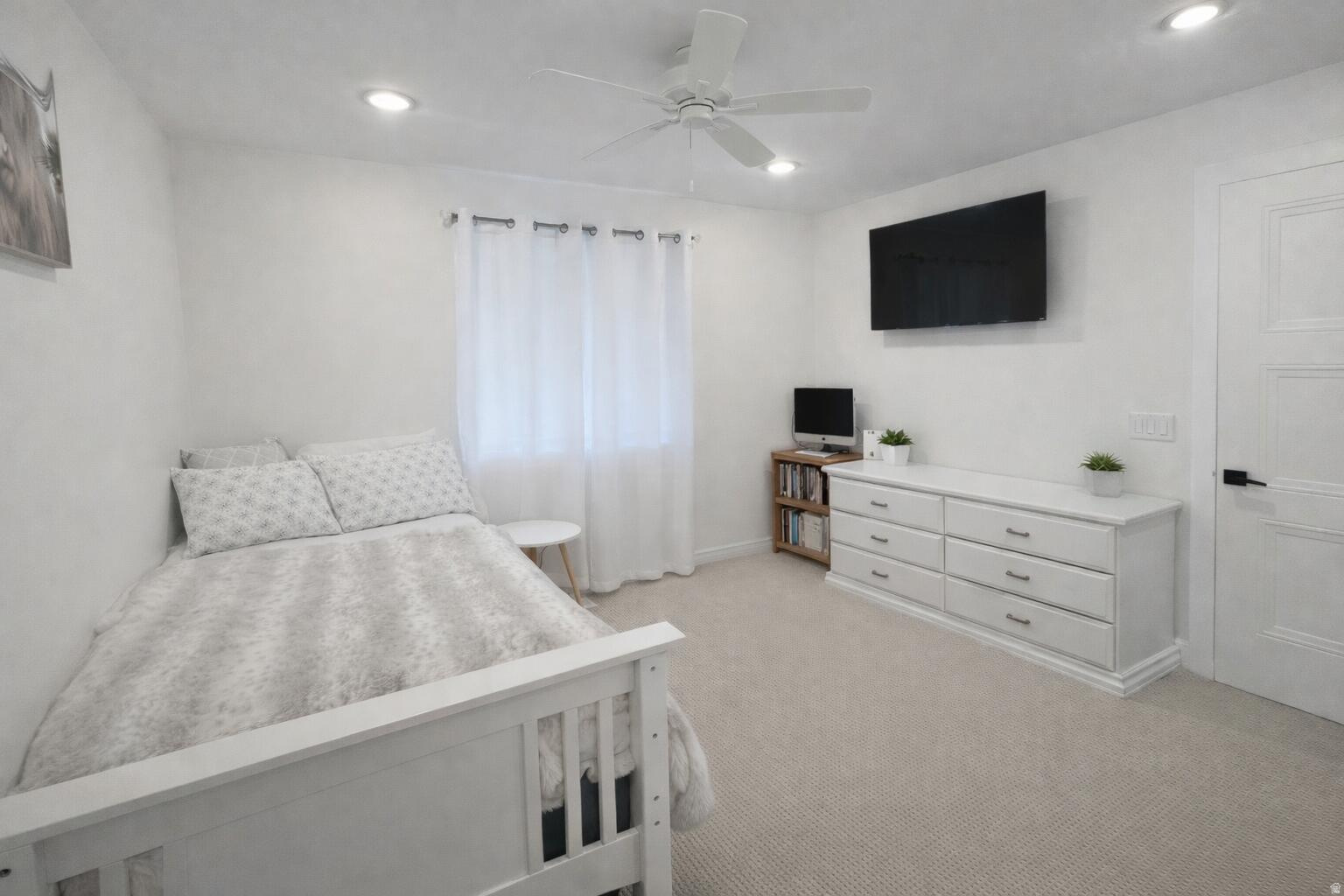 RIDING ACRES - Residential