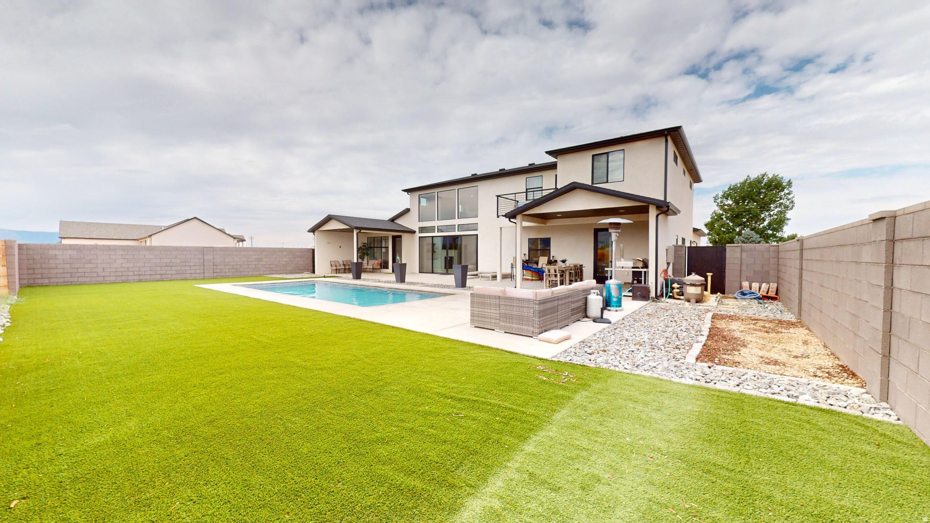 RIDING ACRES - Residential
