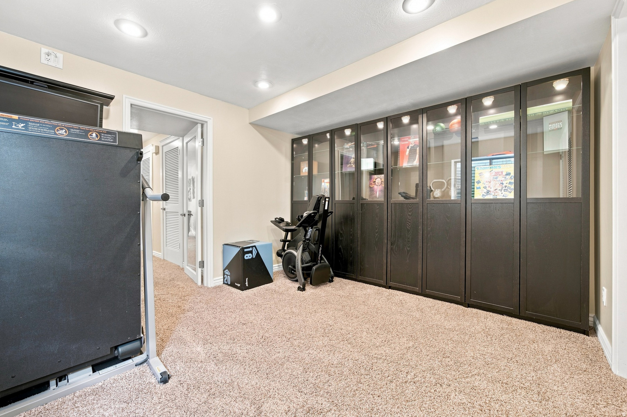 SOMERSET ESTATES - Residential