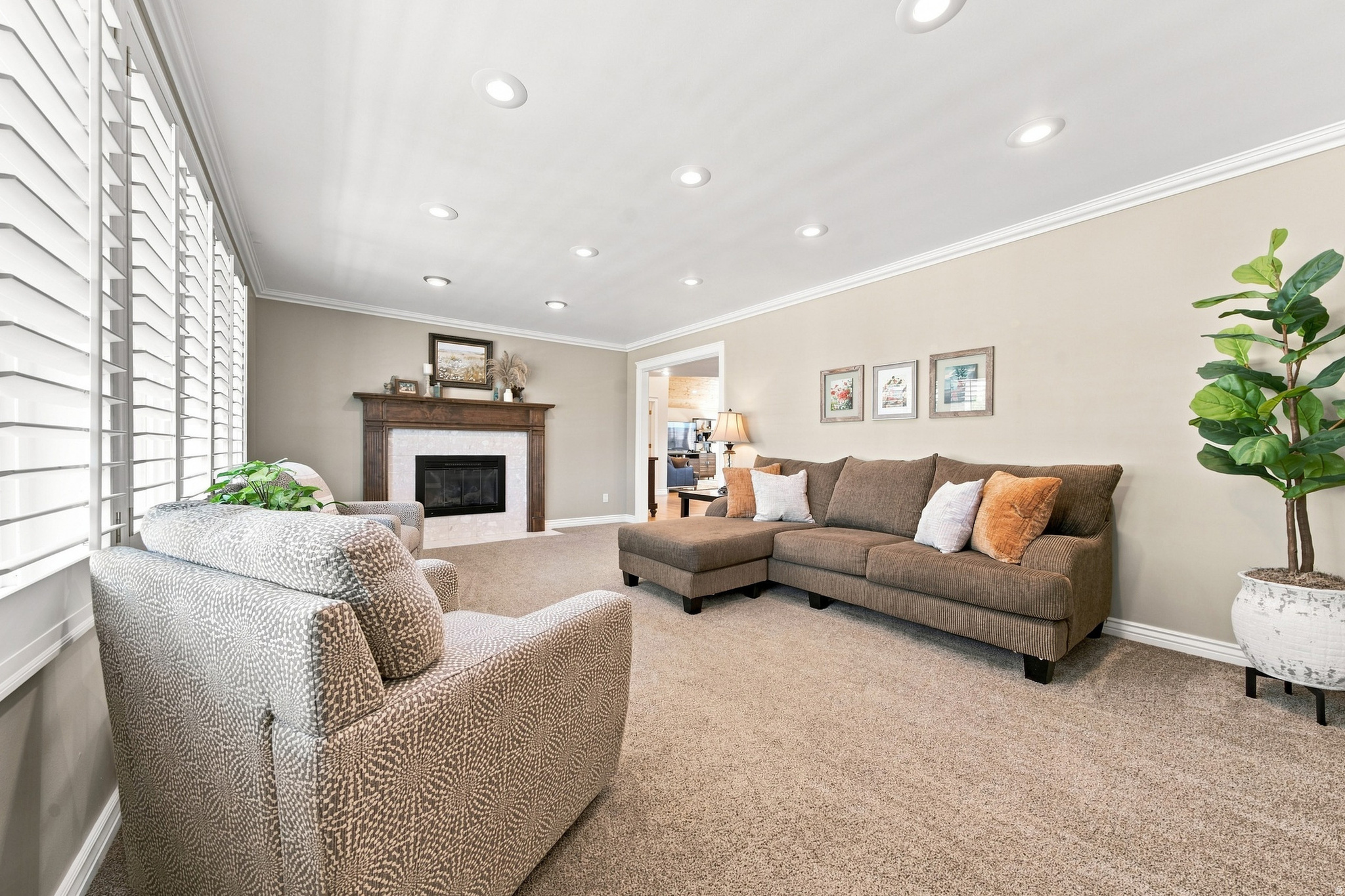 SOMERSET ESTATES - Residential