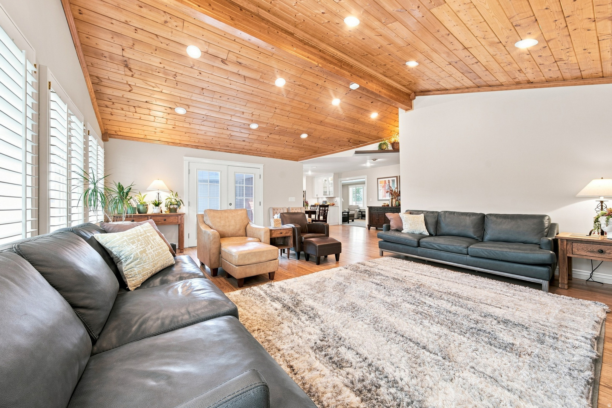 SOMERSET ESTATES - Residential